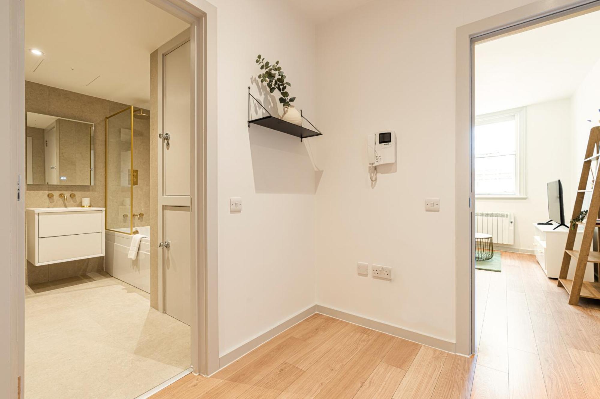 Stylish 1 Bed Flats In Soho, Next To Piccadilly Circus And Trafalgar Square Appartement