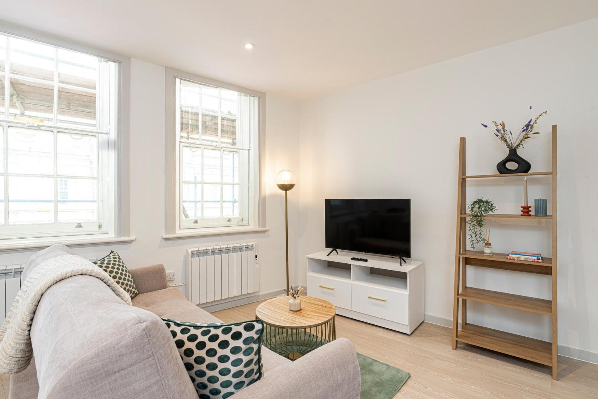 Stylish 1 Bed Flats In Soho, Next To Piccadilly Circus And Trafalgar Square Appartement *