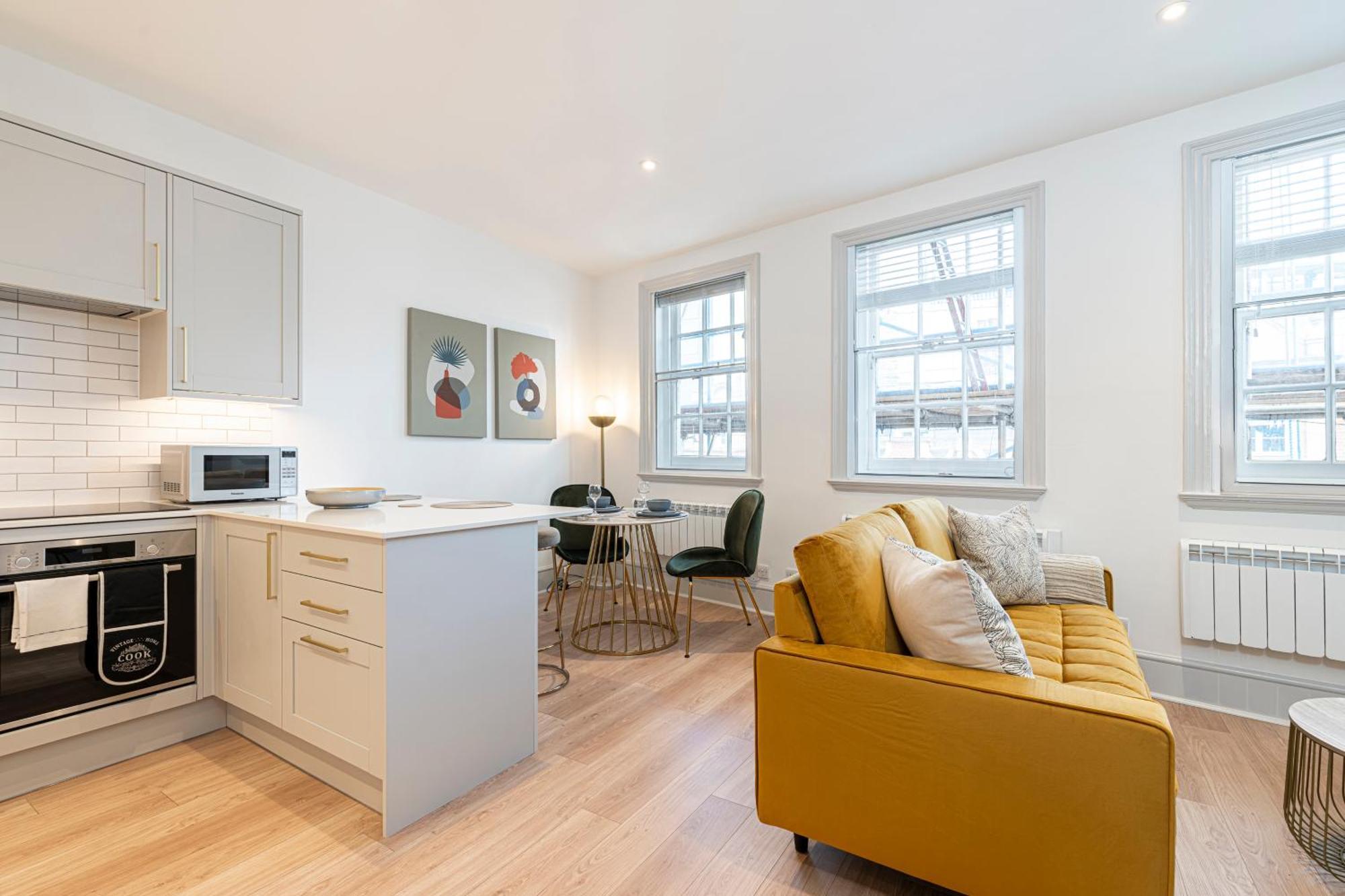 Appartement Stylish 1 Bed Flats In Soho, Next To Piccadilly Circus And Trafalgar Square Londen