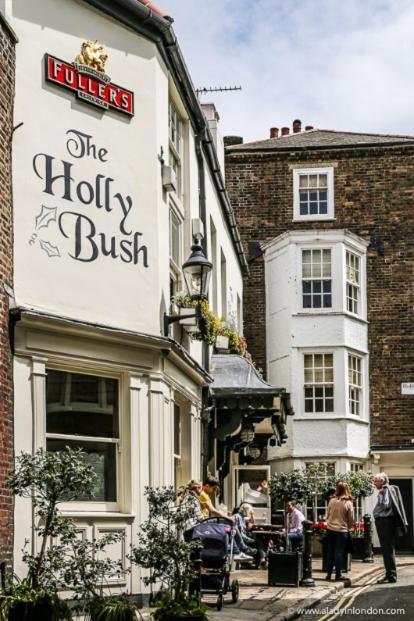 Amazing Holidays With A Terrace London