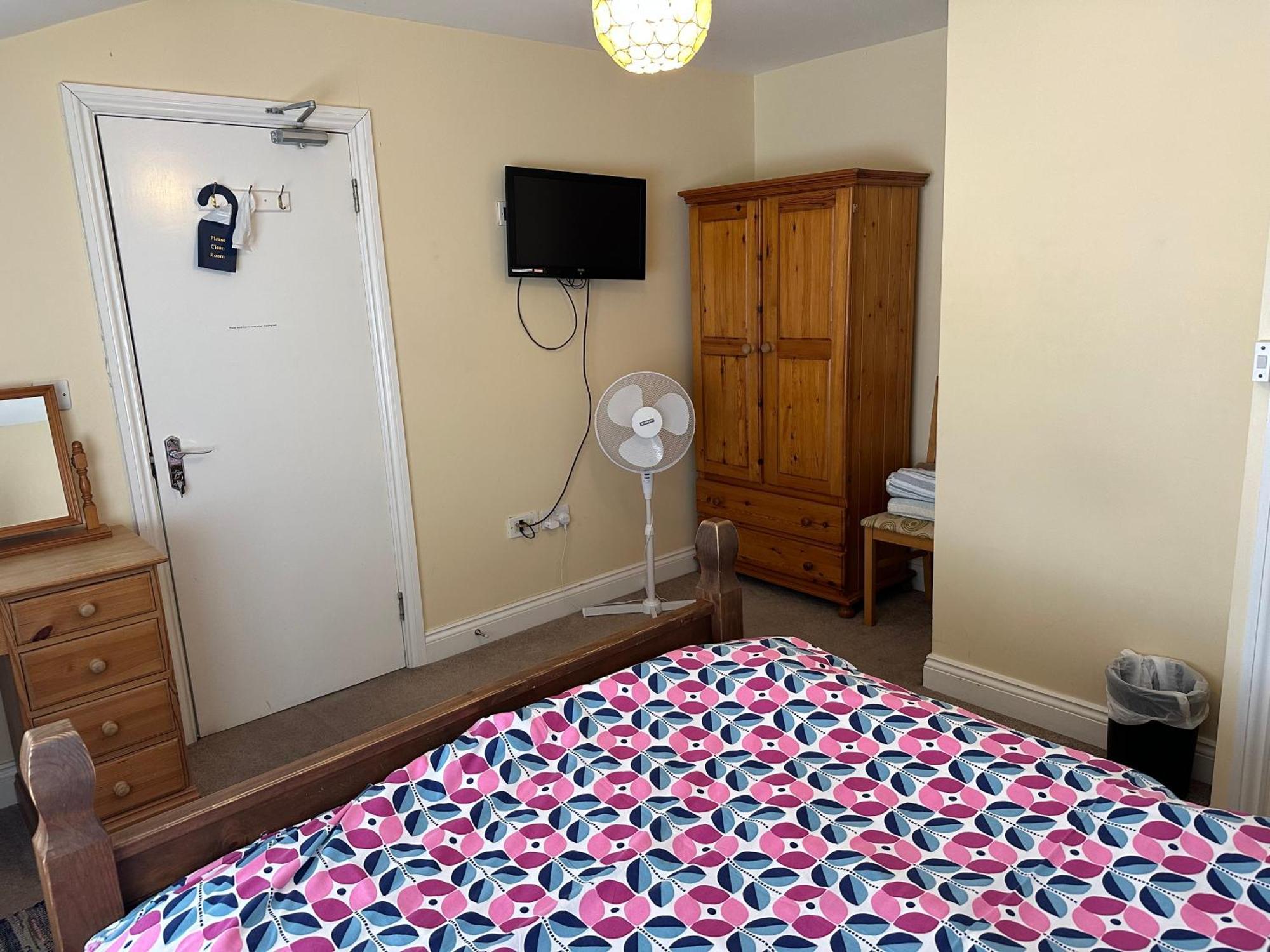 287 Green Lanes * London