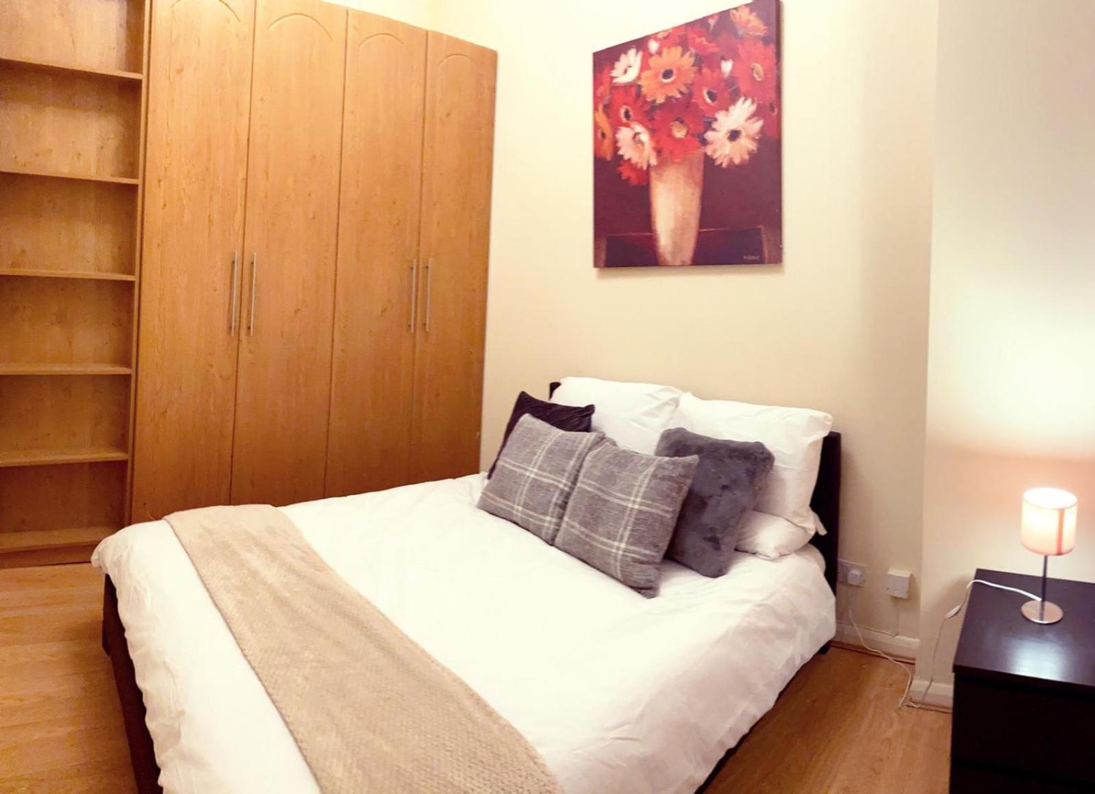 Kings Road Retreat - Affordable Serviced In Chelsea Apartment
