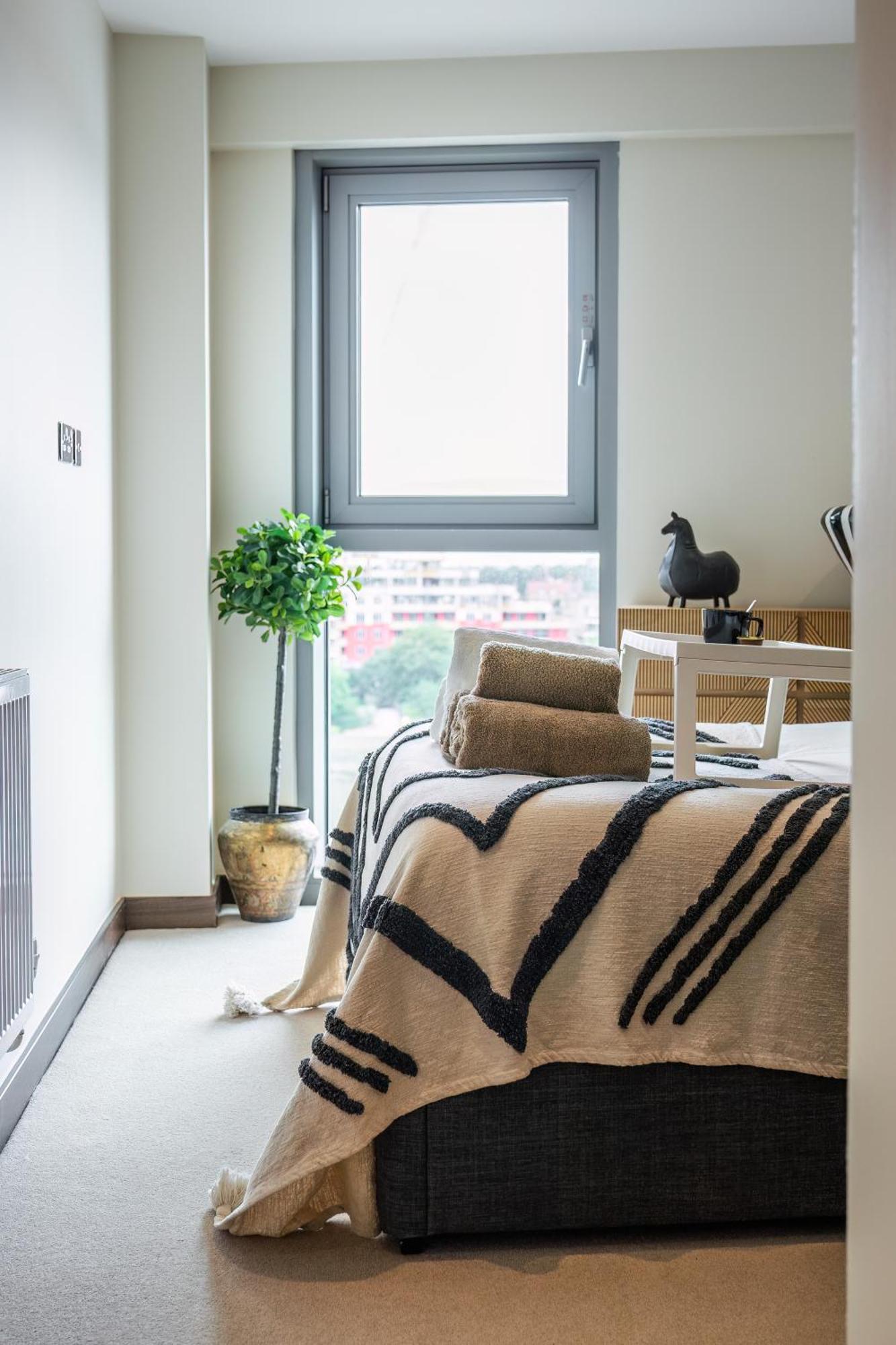 Livestay-stunning With Private Balcony & River Views Appartement Londen