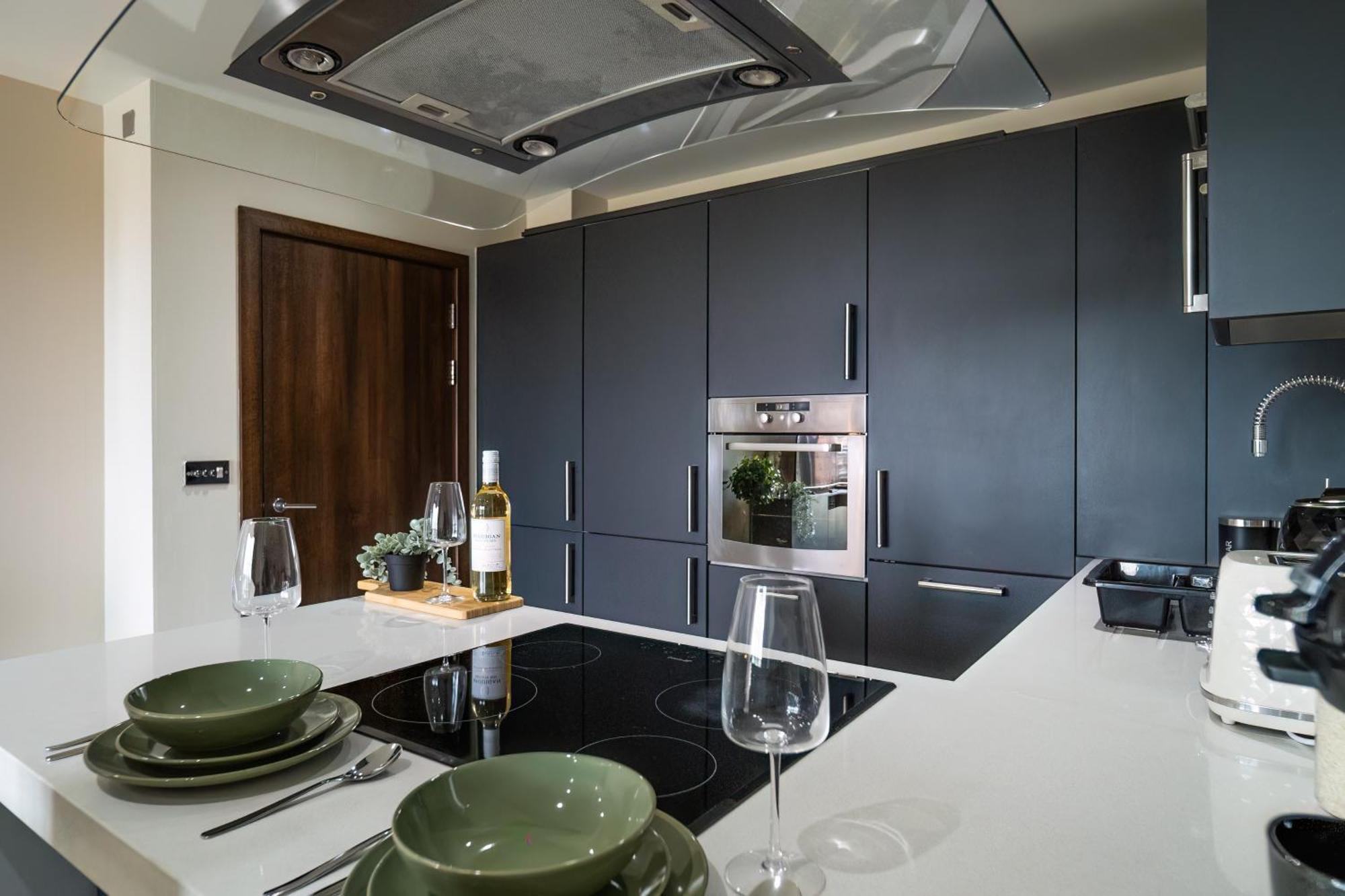 Appartement Livestay-stunning With Private Balcony & River Views Londen