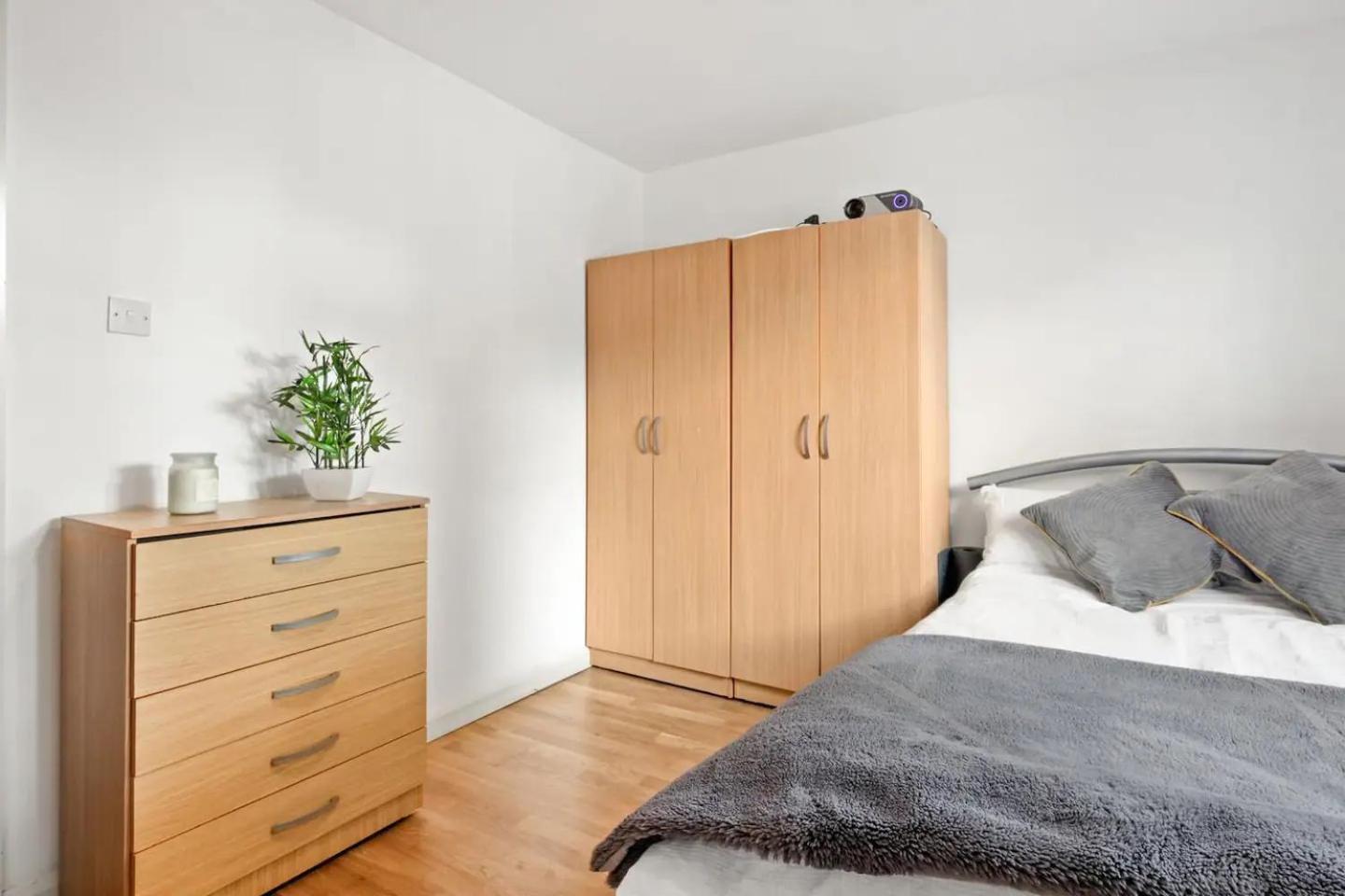 Warwick Avenue Hububb * Londen