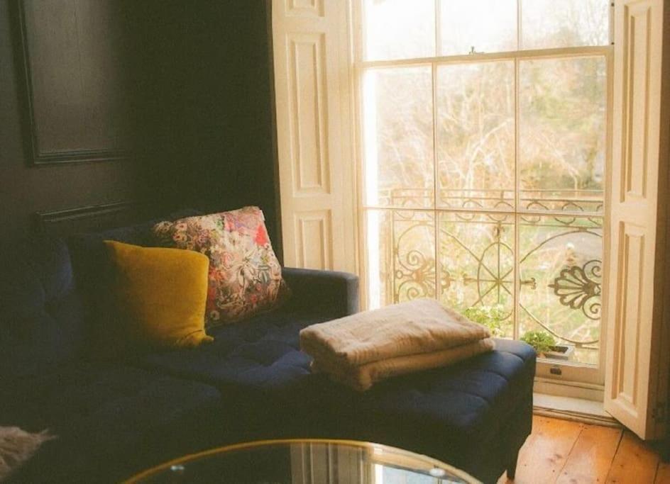 Gorgeous Grade Ii Listed Georgian House - Leafy Square Views - * London