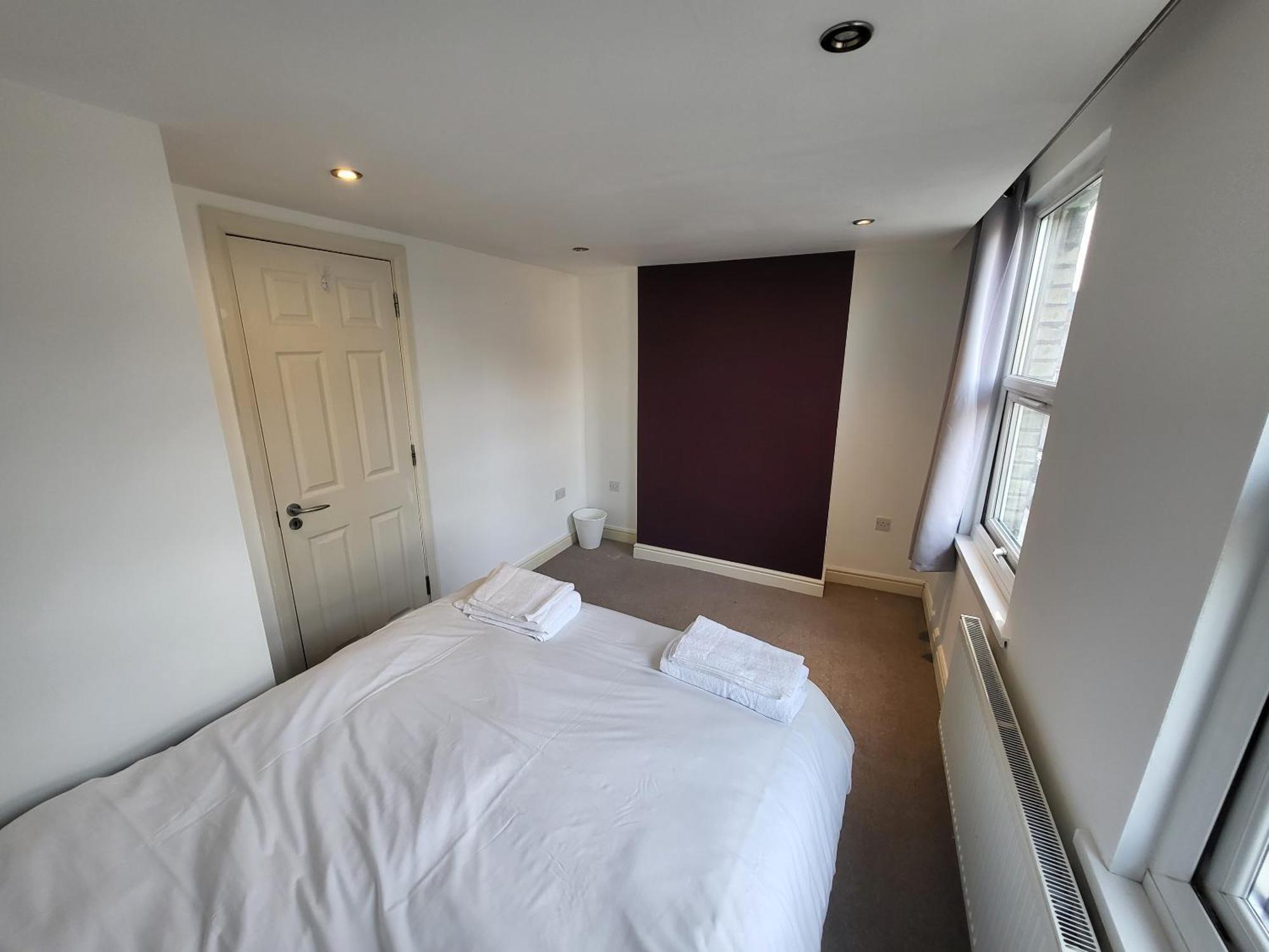 Lejlighed Large 4 Bedroom House In