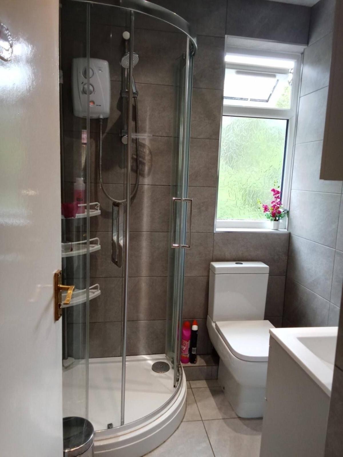 Feriehus Homely 3 Bedroom House With A Garden London
