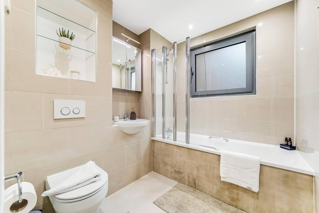 Modern 1 Bed Apt By Old Street / Shoreditch Lejlighed London