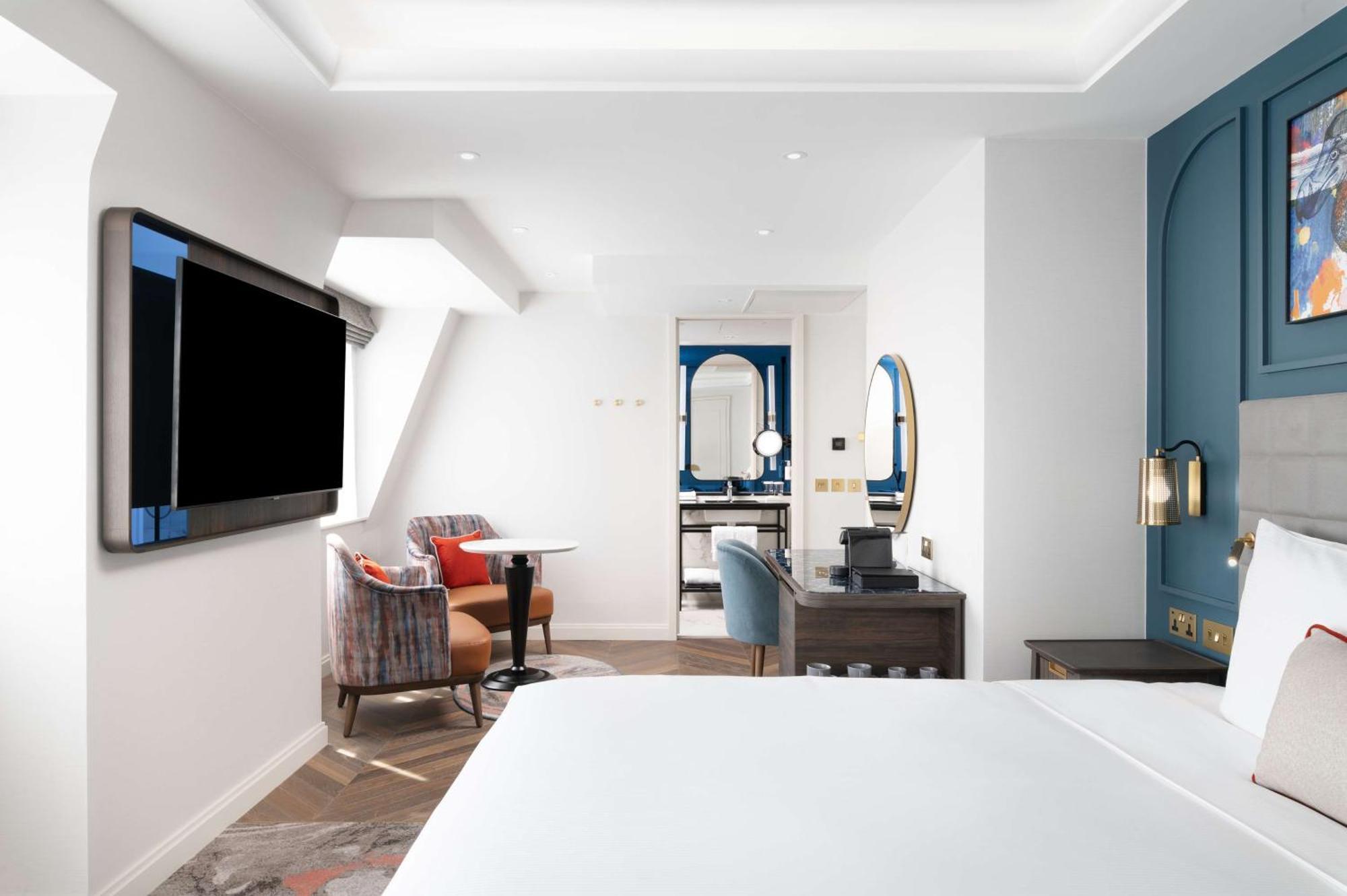 Lost St Pauls London, Curio Collection By Hilton 4* London