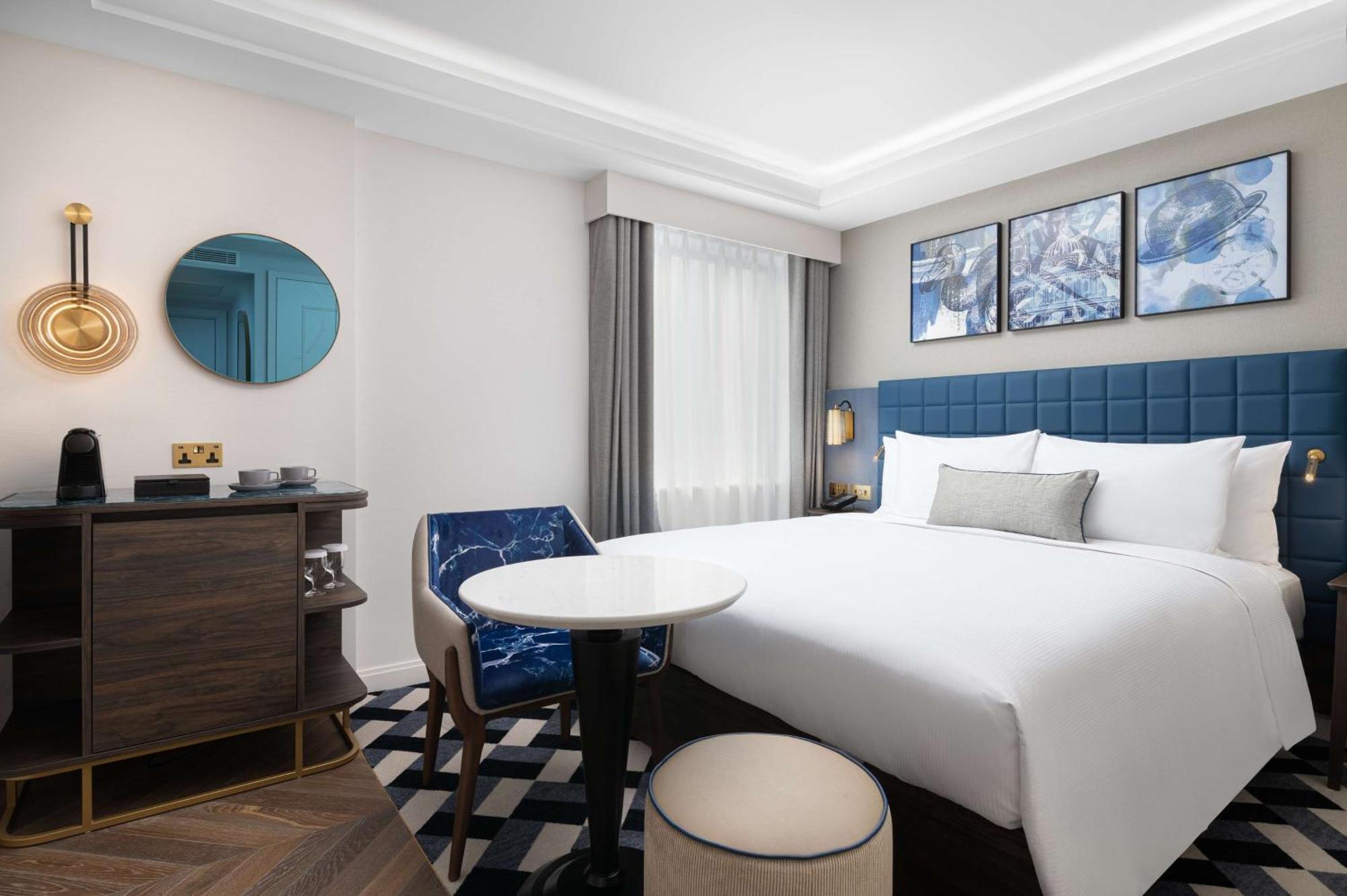 Lost St Pauls London, Curio Collection By Hilton Hotel 4*