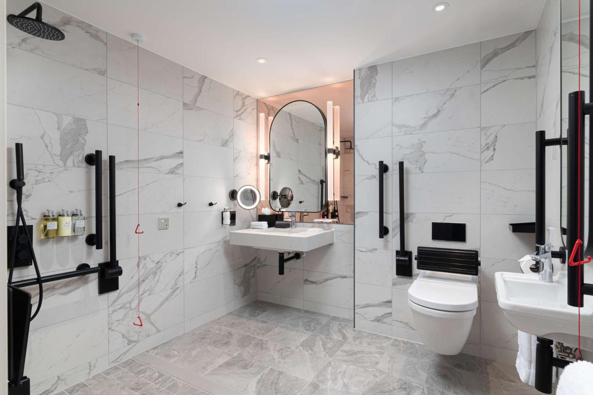 Hotel Lost St Pauls London, Curio Collection By Hilton 4*