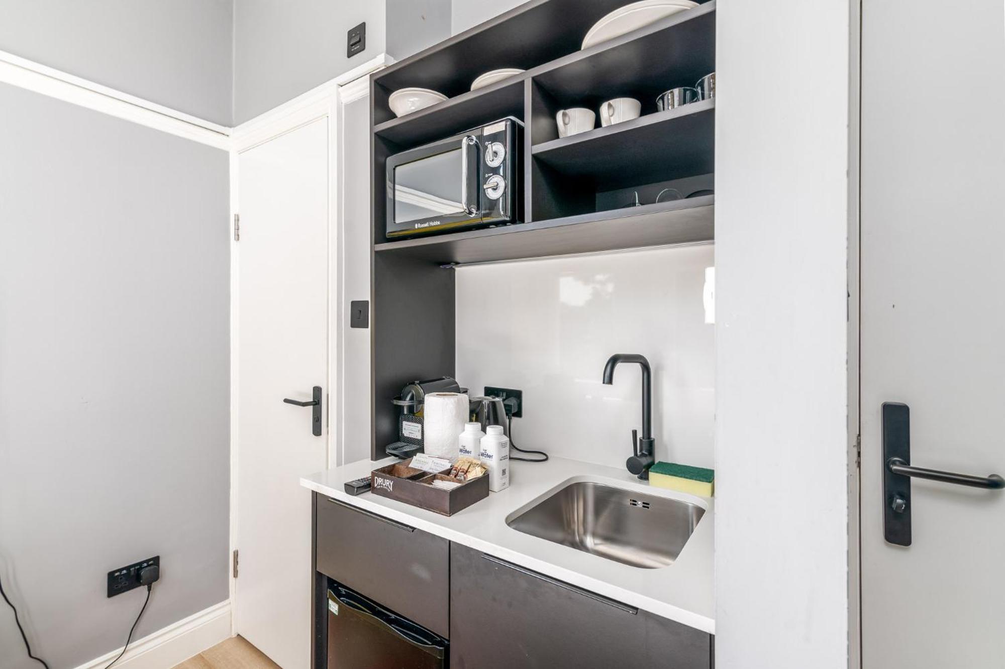 Kensington - Philbeach Gardens Apartment *