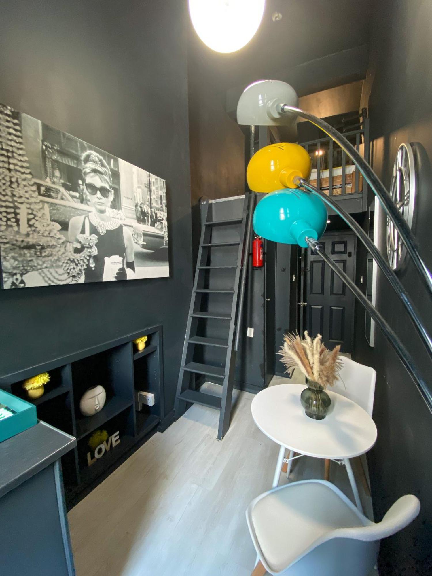 Modern Close To Hyde Park Appartamento *