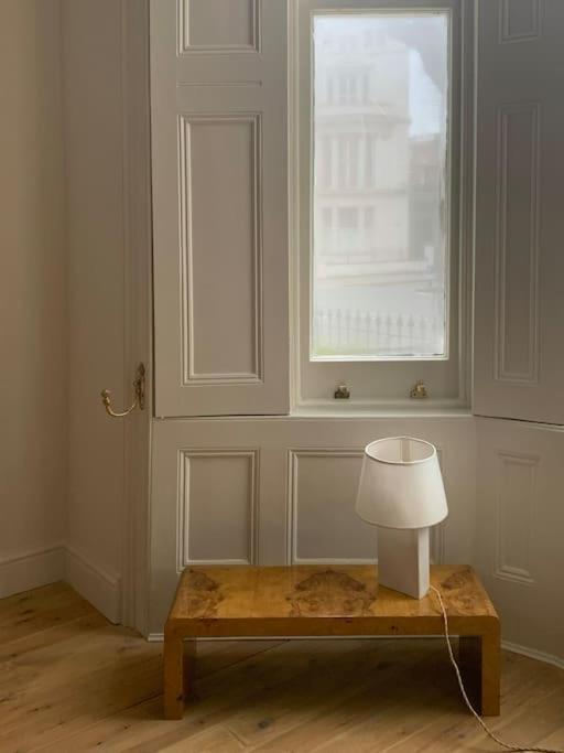 Chic In Londons Core Apartment *