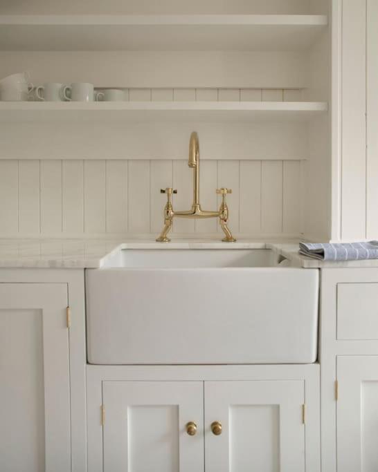Apartment Chic In Londons Core *