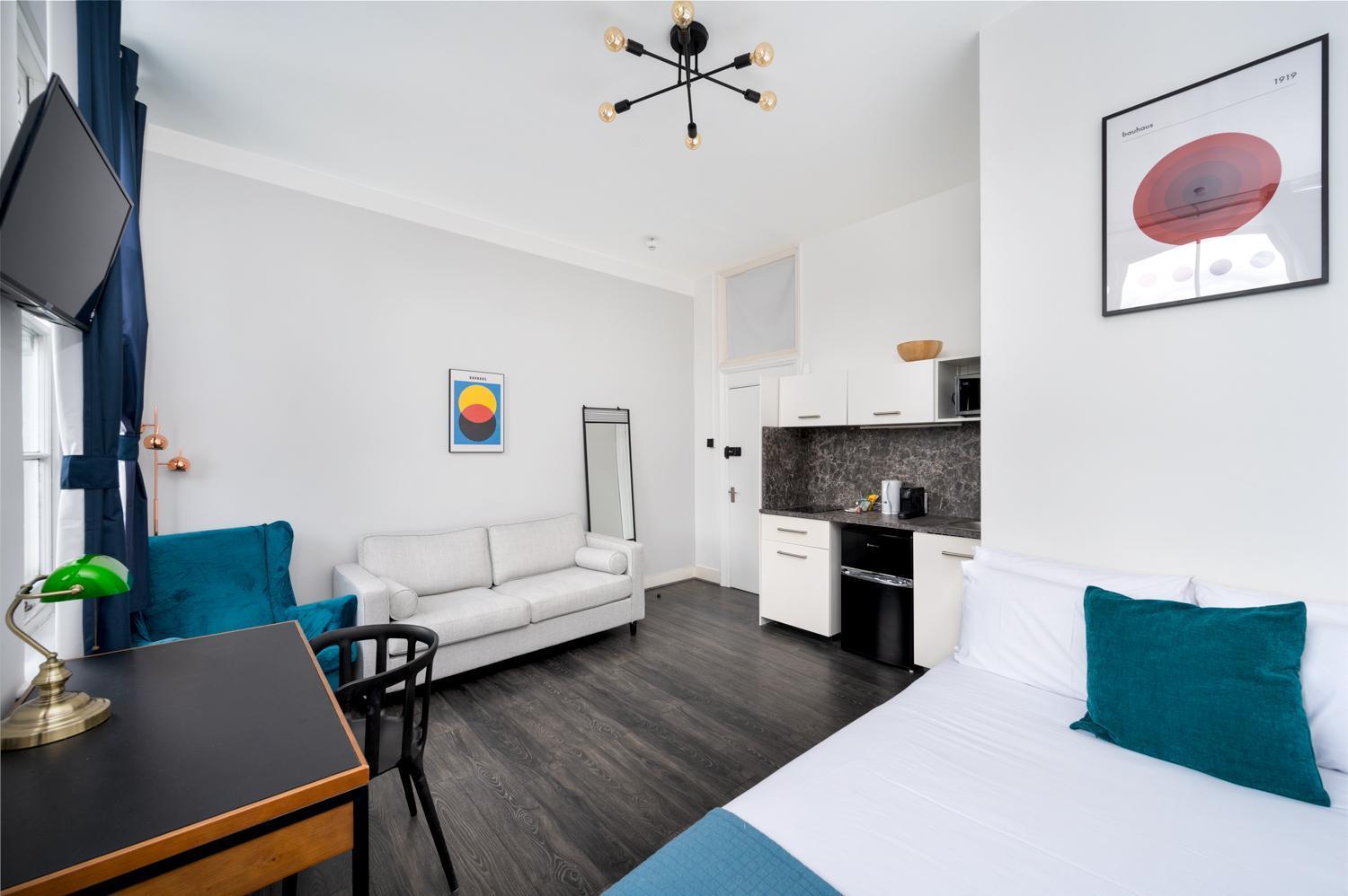 D8 House Apartment *