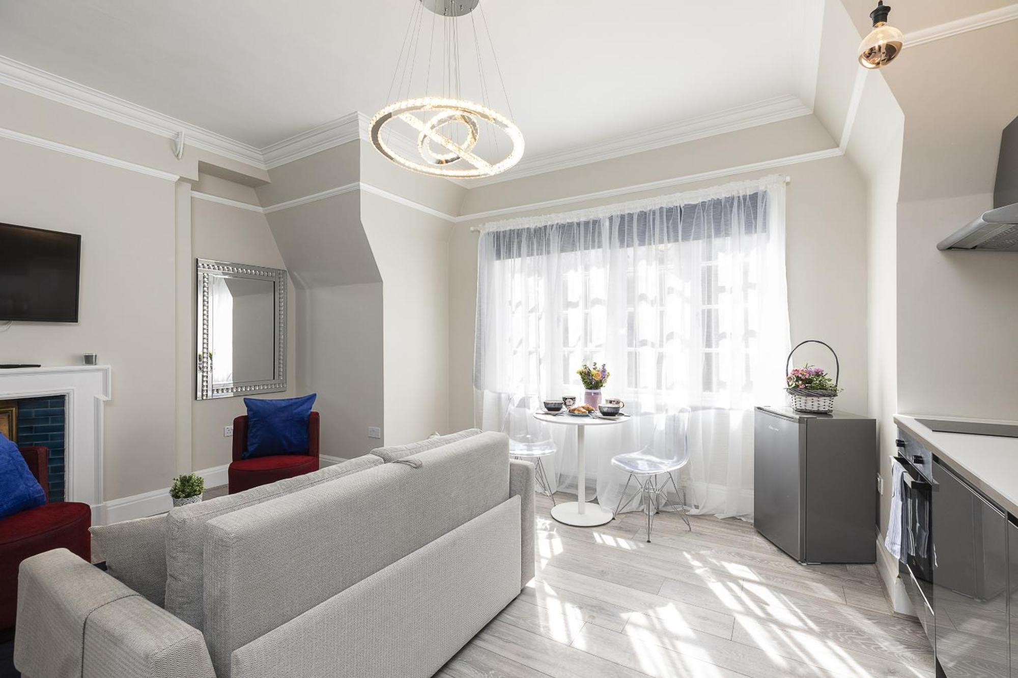 Lejlighed Air Conditioned High St Kensington *