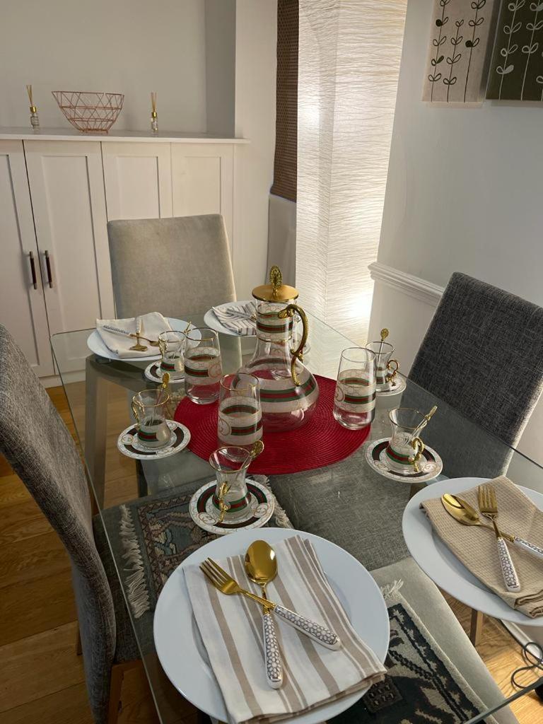 Stunning 2 Bedroom In Mayfair * London