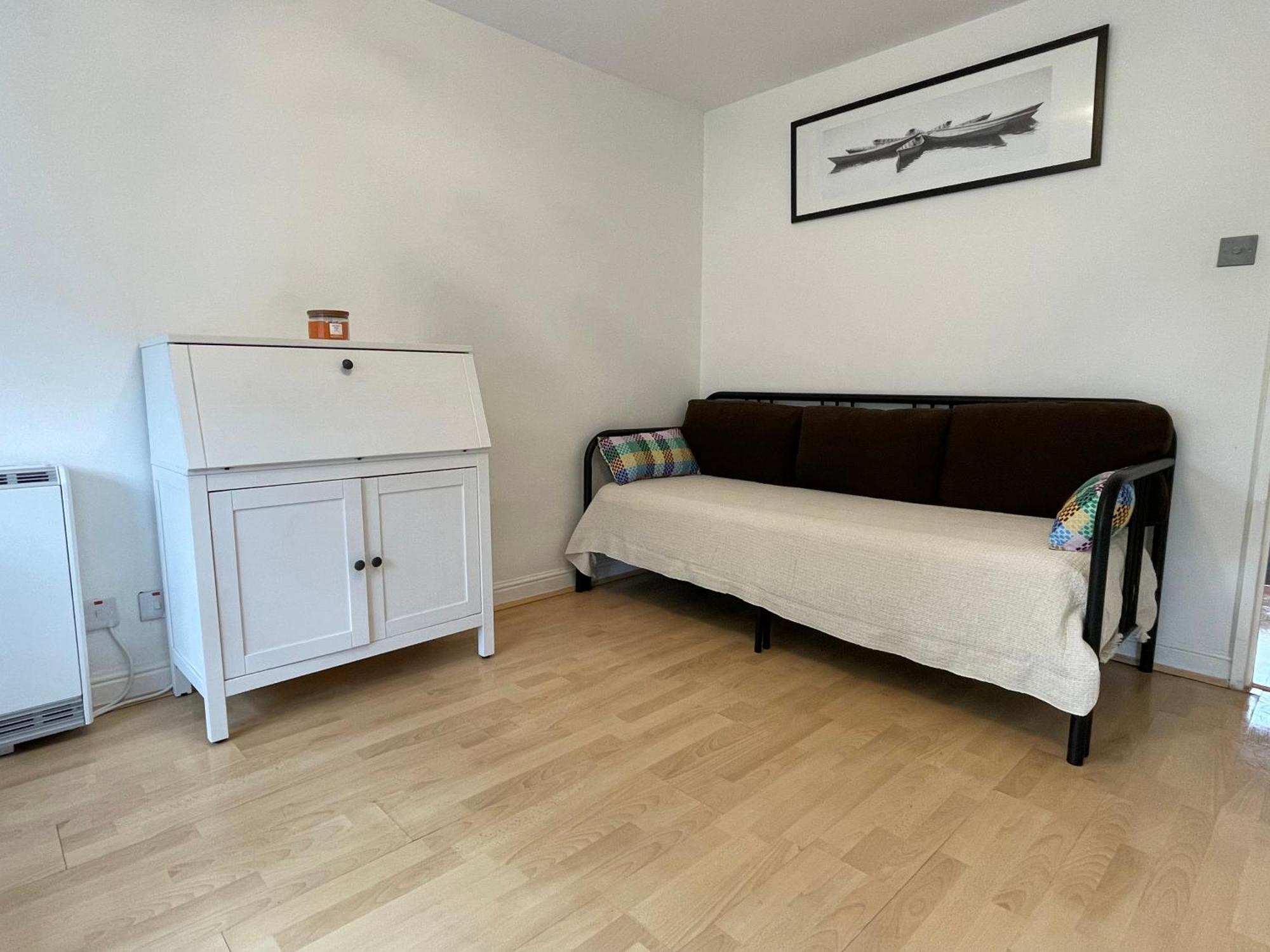 Surrey Docks Se16 Near Canada Water N Easy Access Canary Wharf Lägenhet