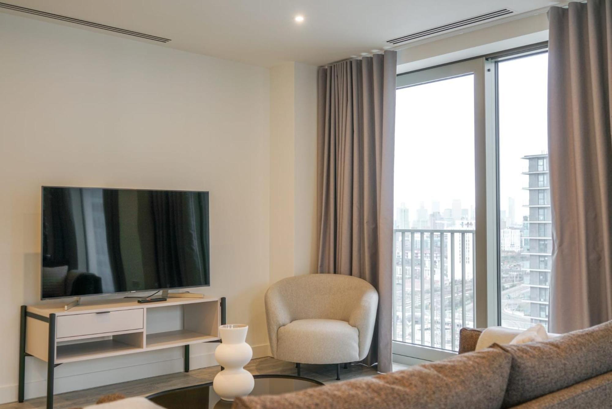 Aparthotel One And Two Bedroom At Coppermaker Square In Lively Stratford London