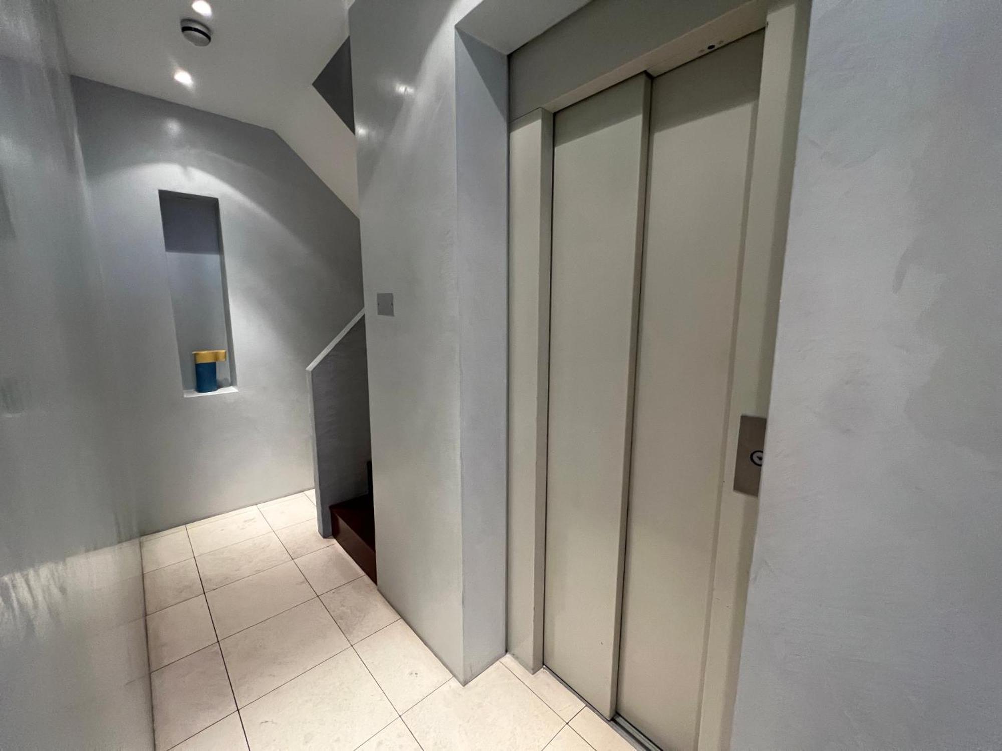 Multi-award Winning 7 Storey - Near Shoreditch Feriehus London