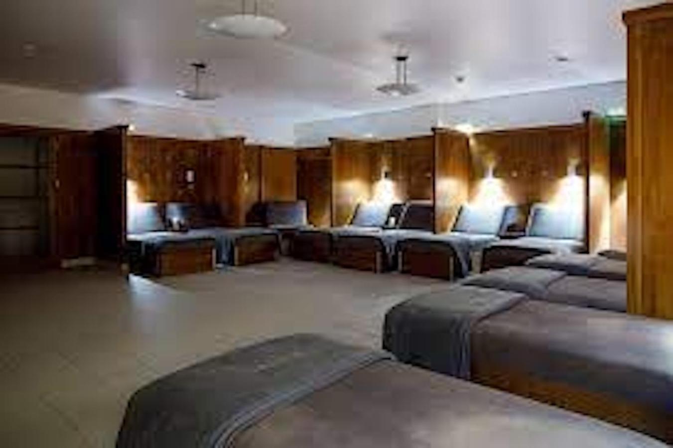 Multi-award Winning 7 Storey - Near Shoreditch Feriehus *
