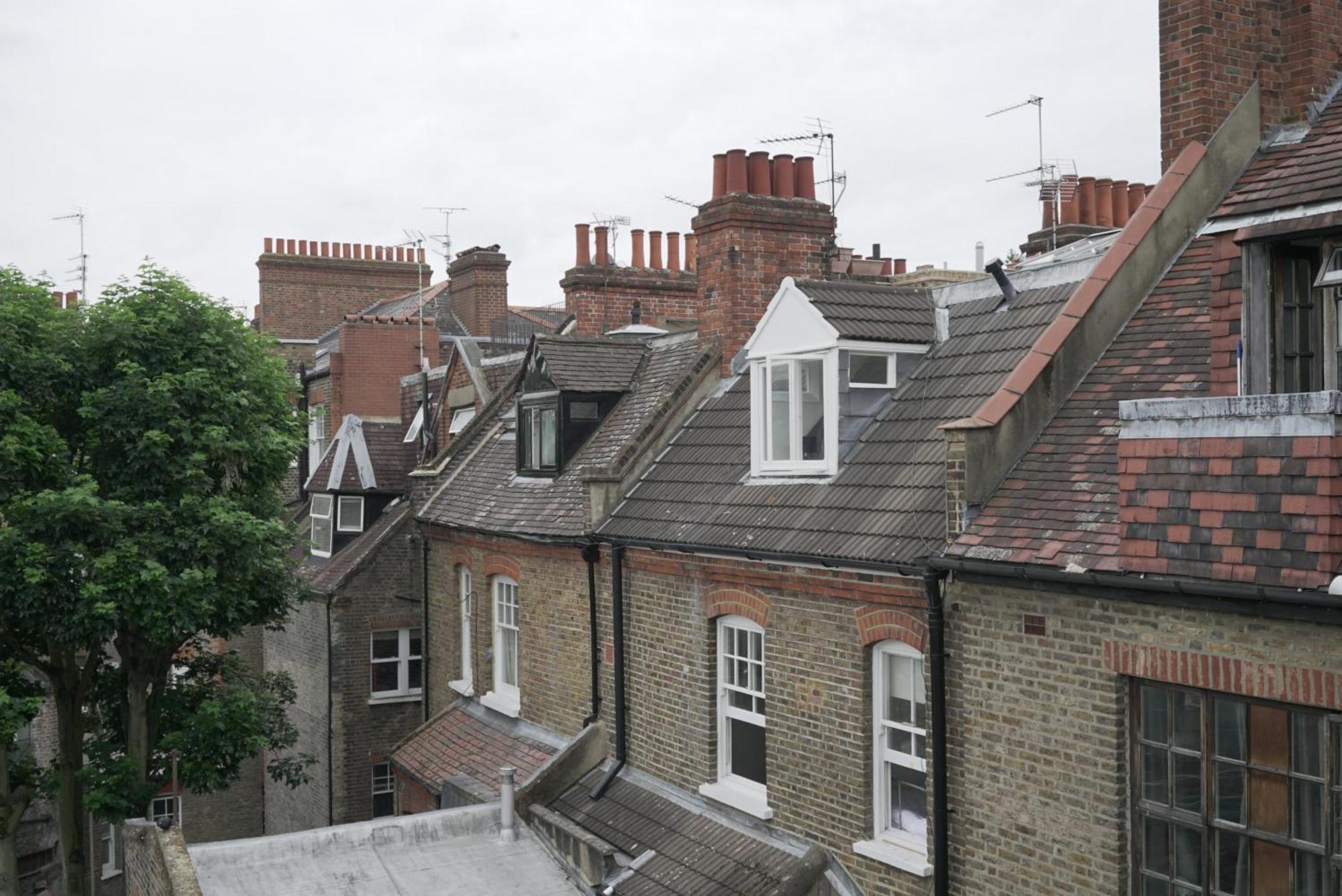 Modern Flat & Balcony In Historic West Kensington * Londen