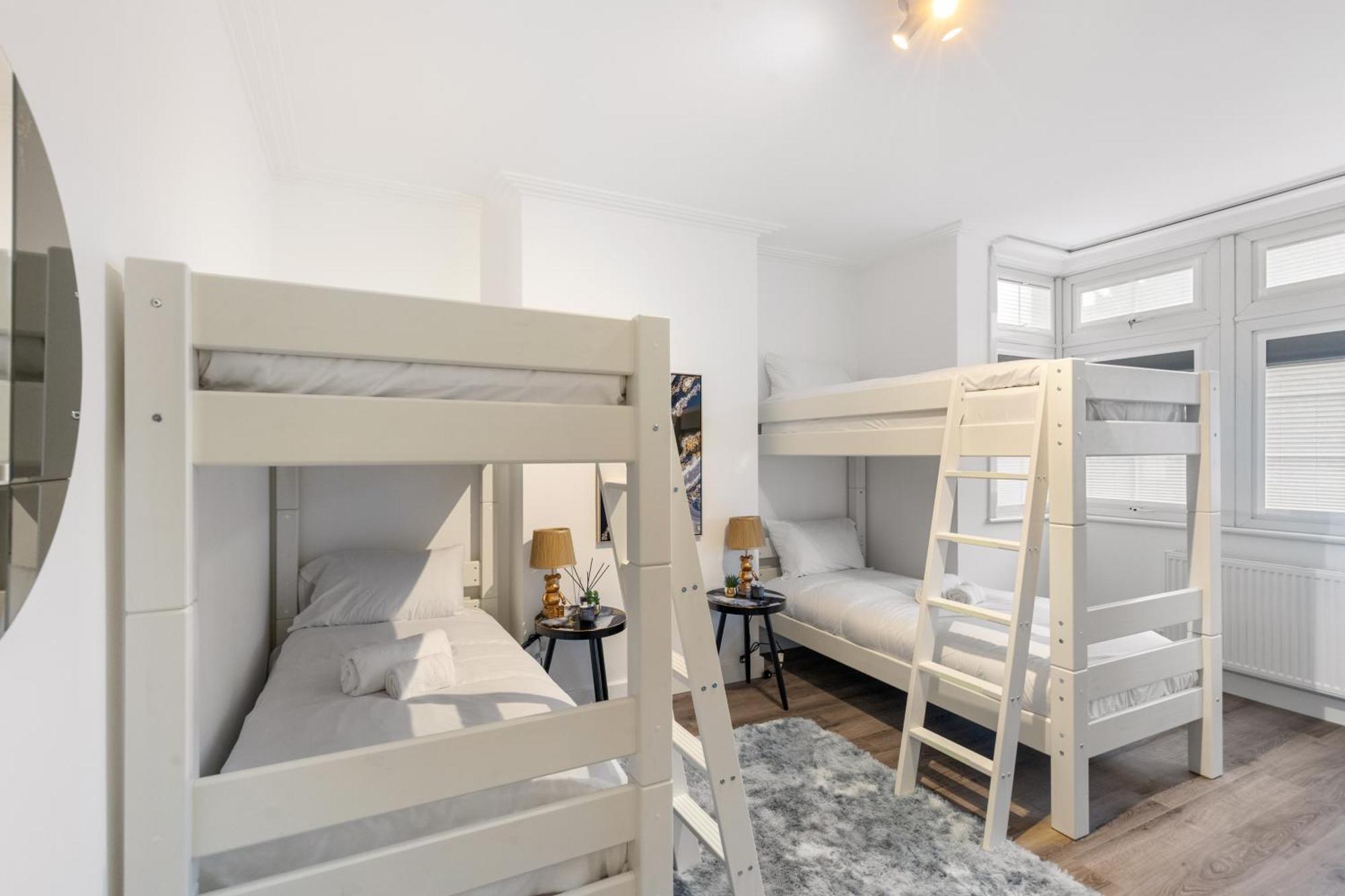 Apartment Modern 2 Bedroom 3 Min Walk To Tube Station London