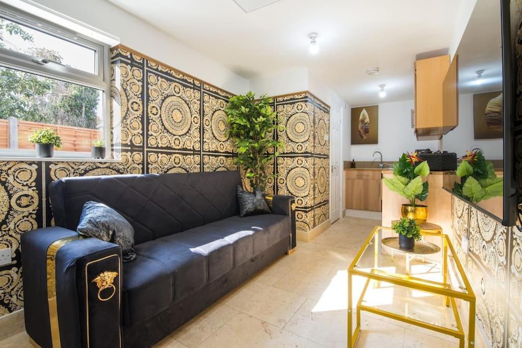 Luxury Versace 2 Bed, Hot Tub, Pool Table, Sky Tv Lejlighed *