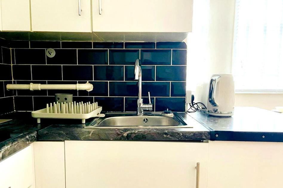 Cosy West Holiday home London