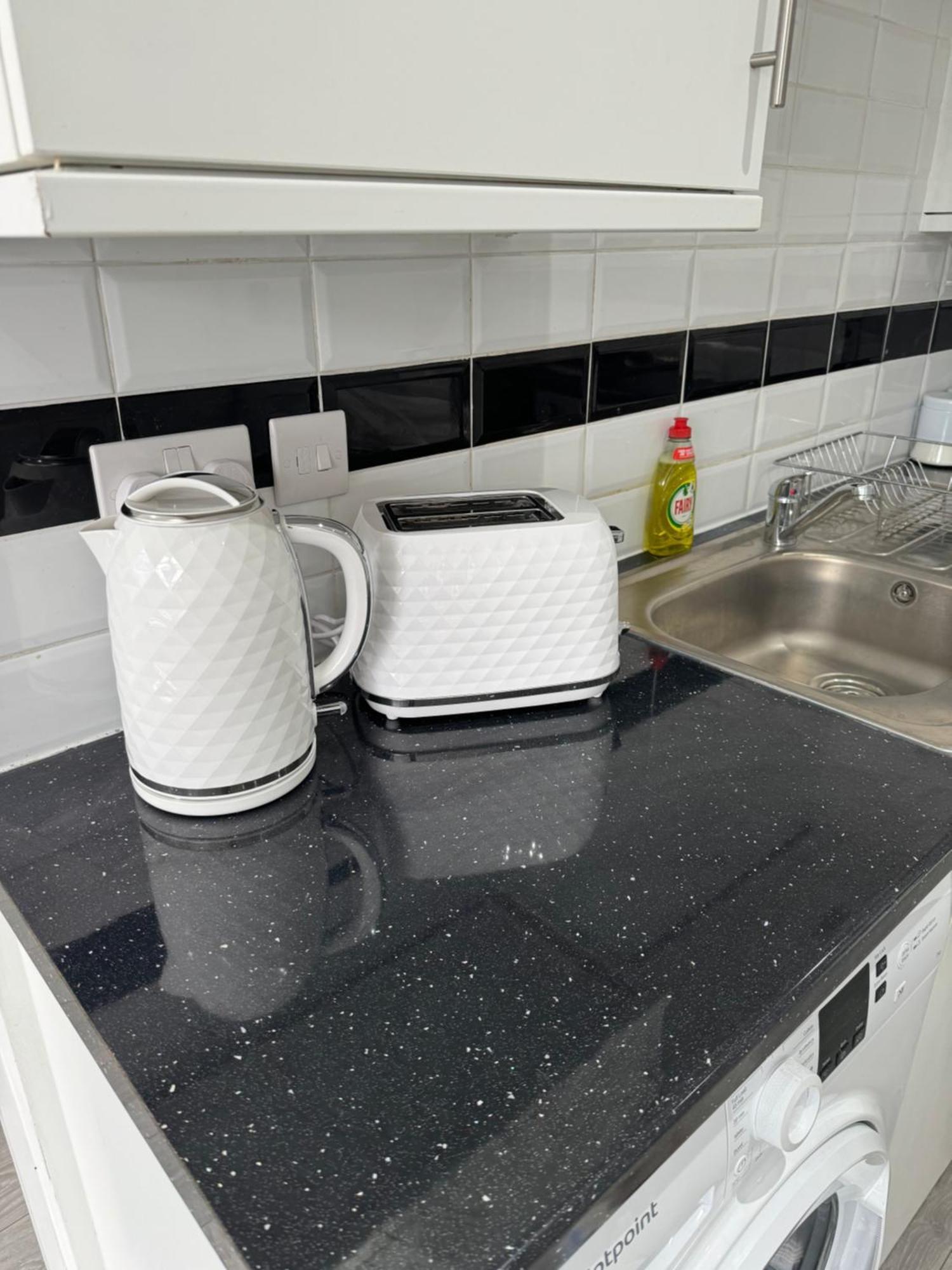 Appartement Fully Furnished 1 Bedroom Flat *