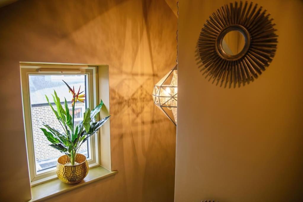 Lejlighed Luxury Versace 2 Bed, Hot Tub, Pool Table, Sky Tv London