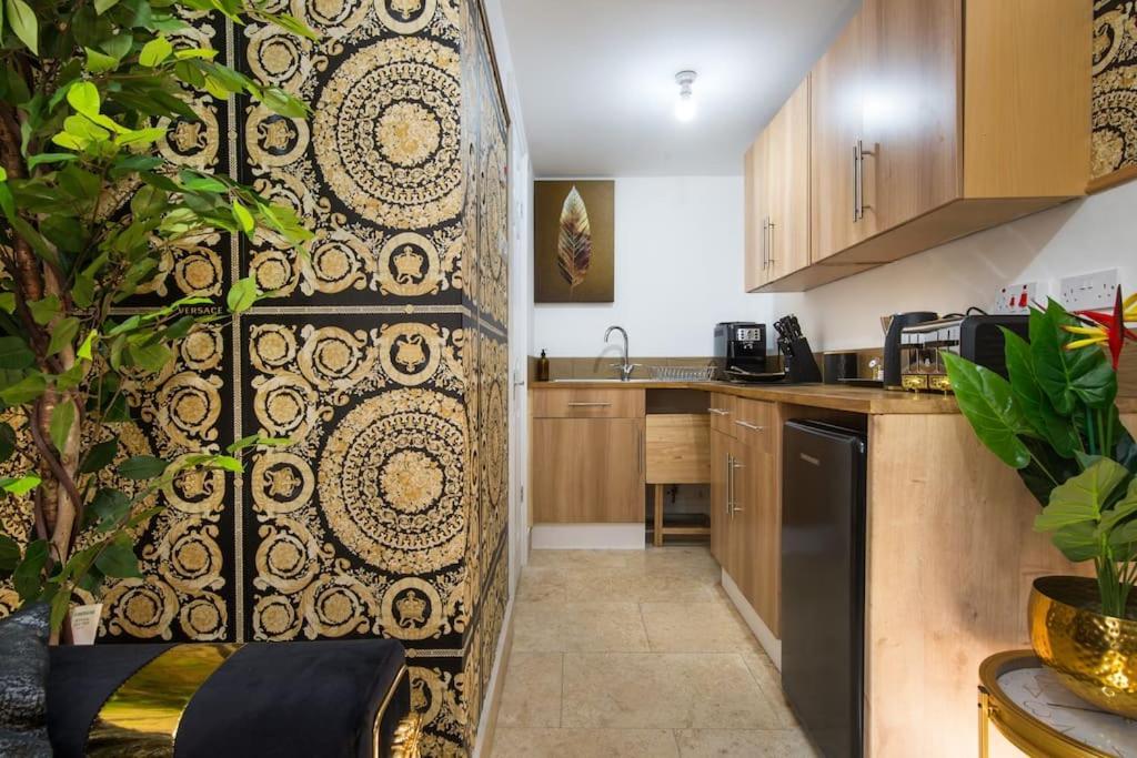 Luxury Versace 2 Bed, Hot Tub, Pool Table, Sky Tv Lejlighed *