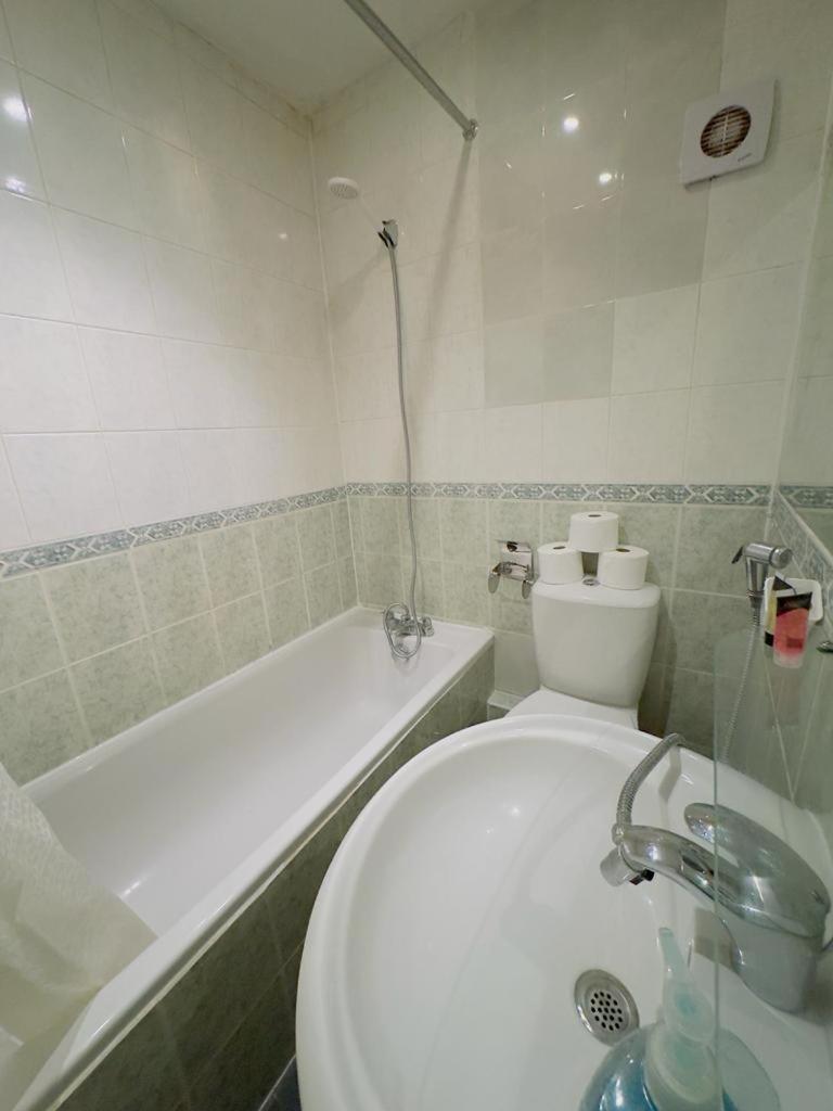 Bright Budget Studio In Londra