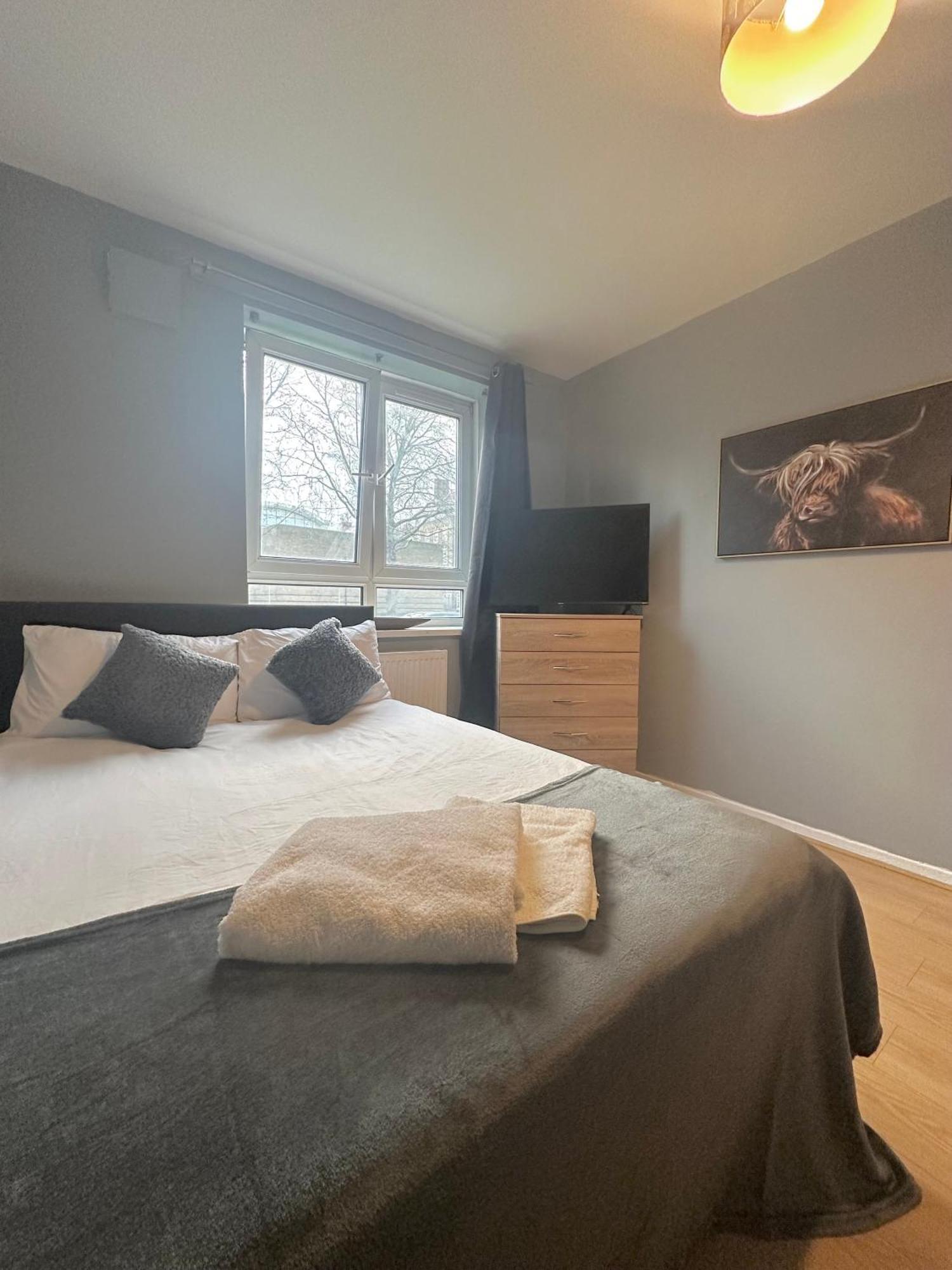 1 Bedroom Flat In Whitechapel, Apartment London