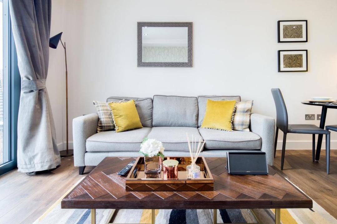 Spitafields 2 Bed Shoreditch Apartment *