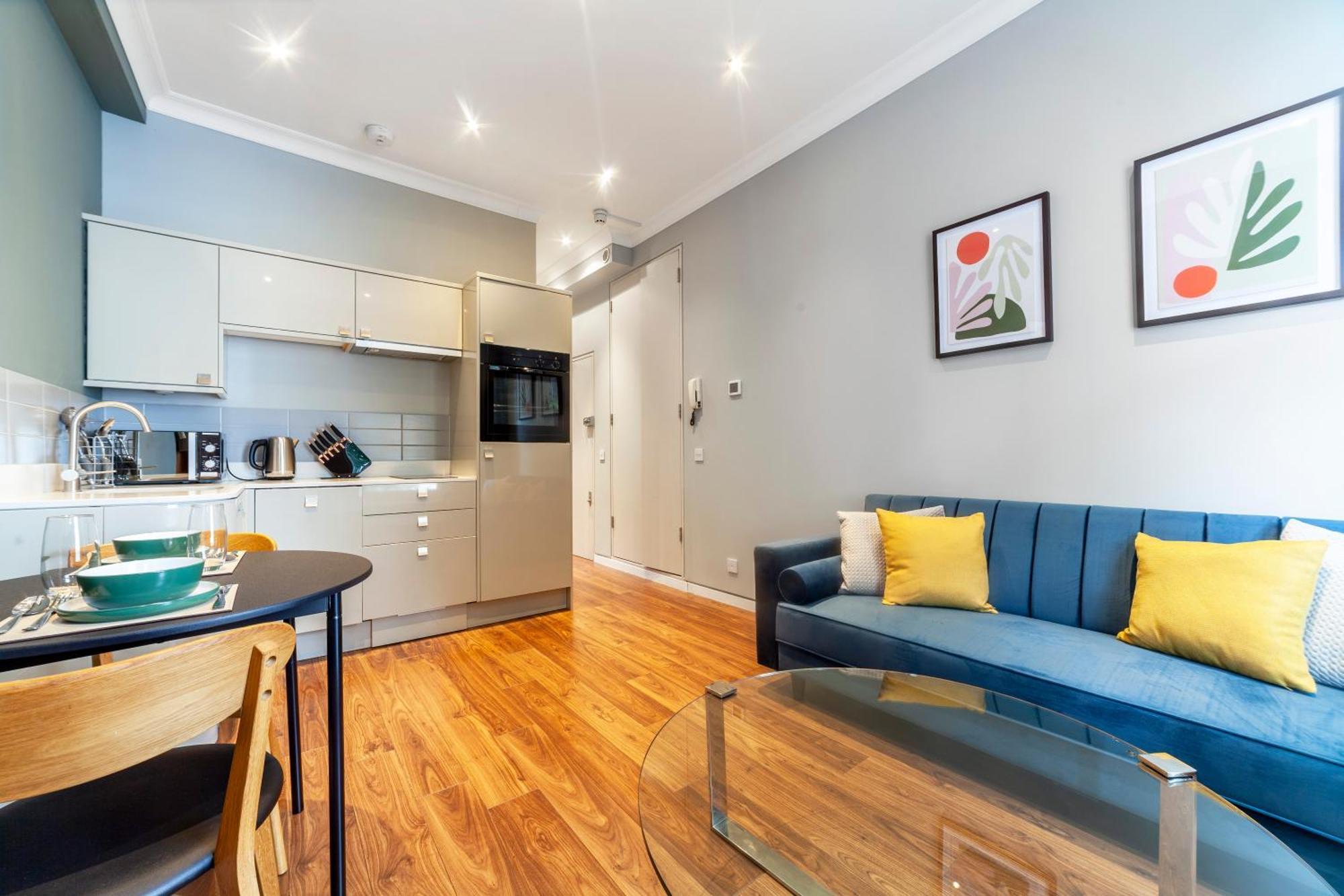 Bright & Modern 1bdr Flat Near Lakeside Road Appartement Londen