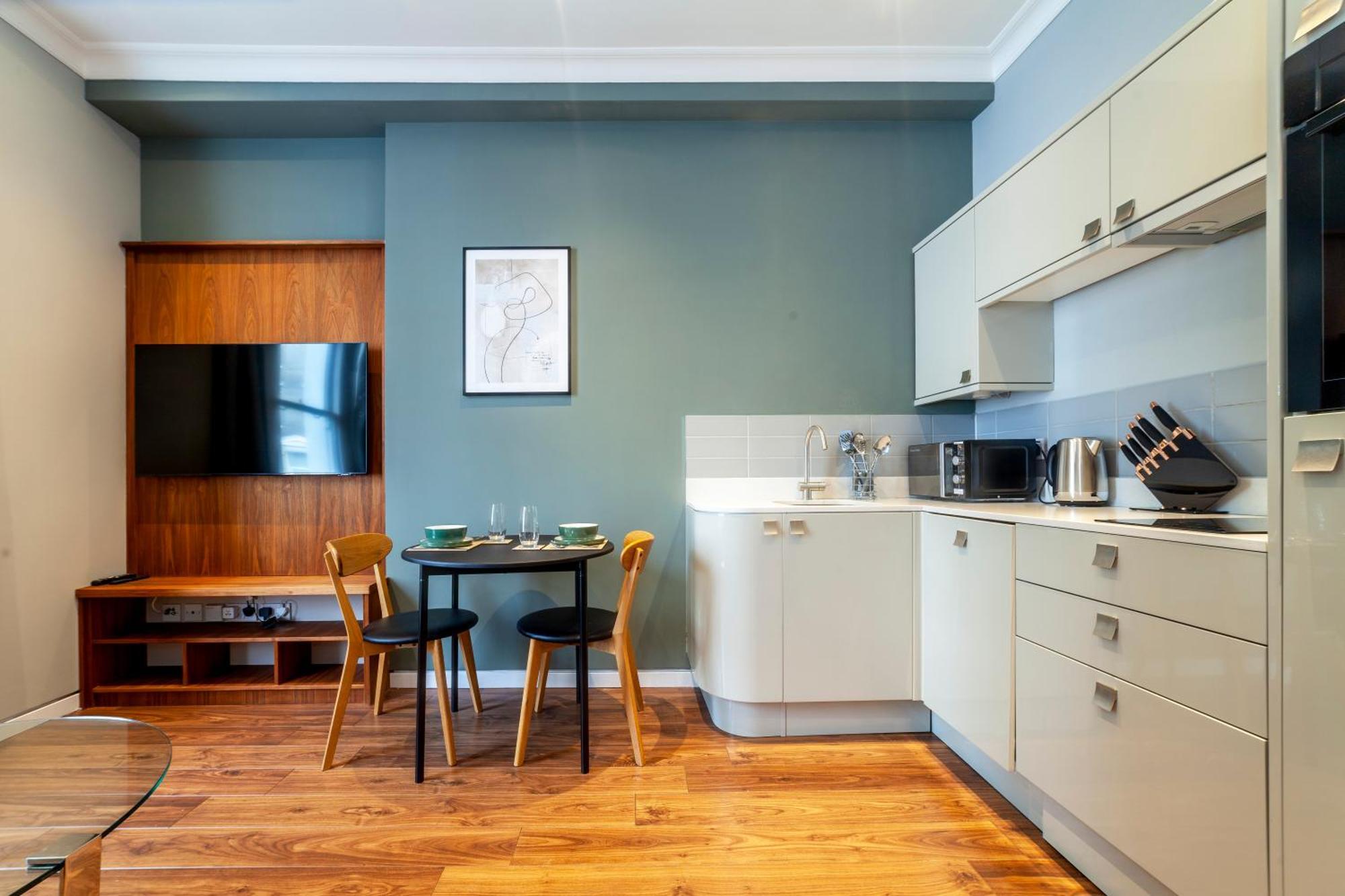 Appartamento Bright & Modern 1bdr Flat Near Lakeside Road Londra