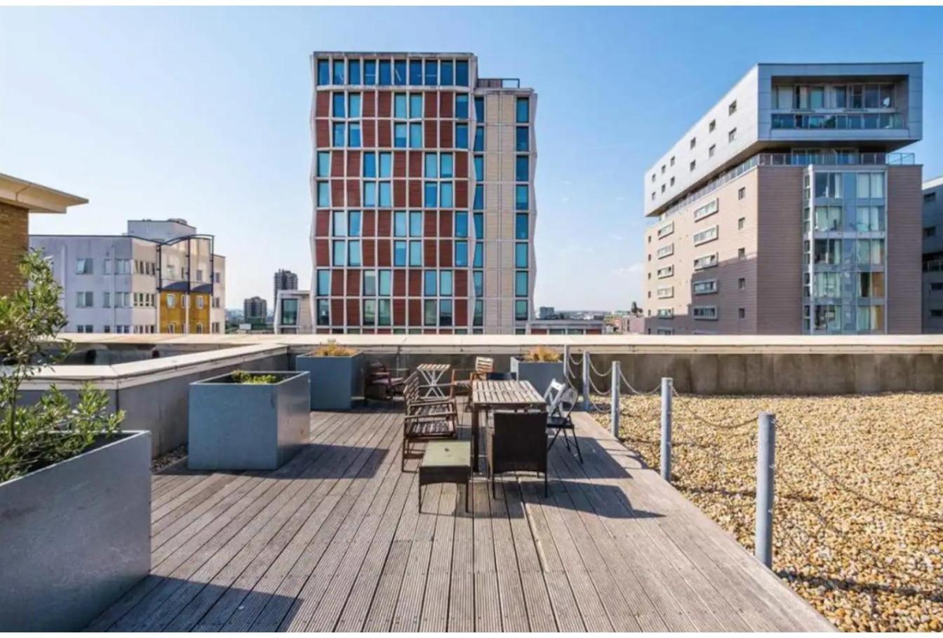 Superb Business Travellers Tower Of * London