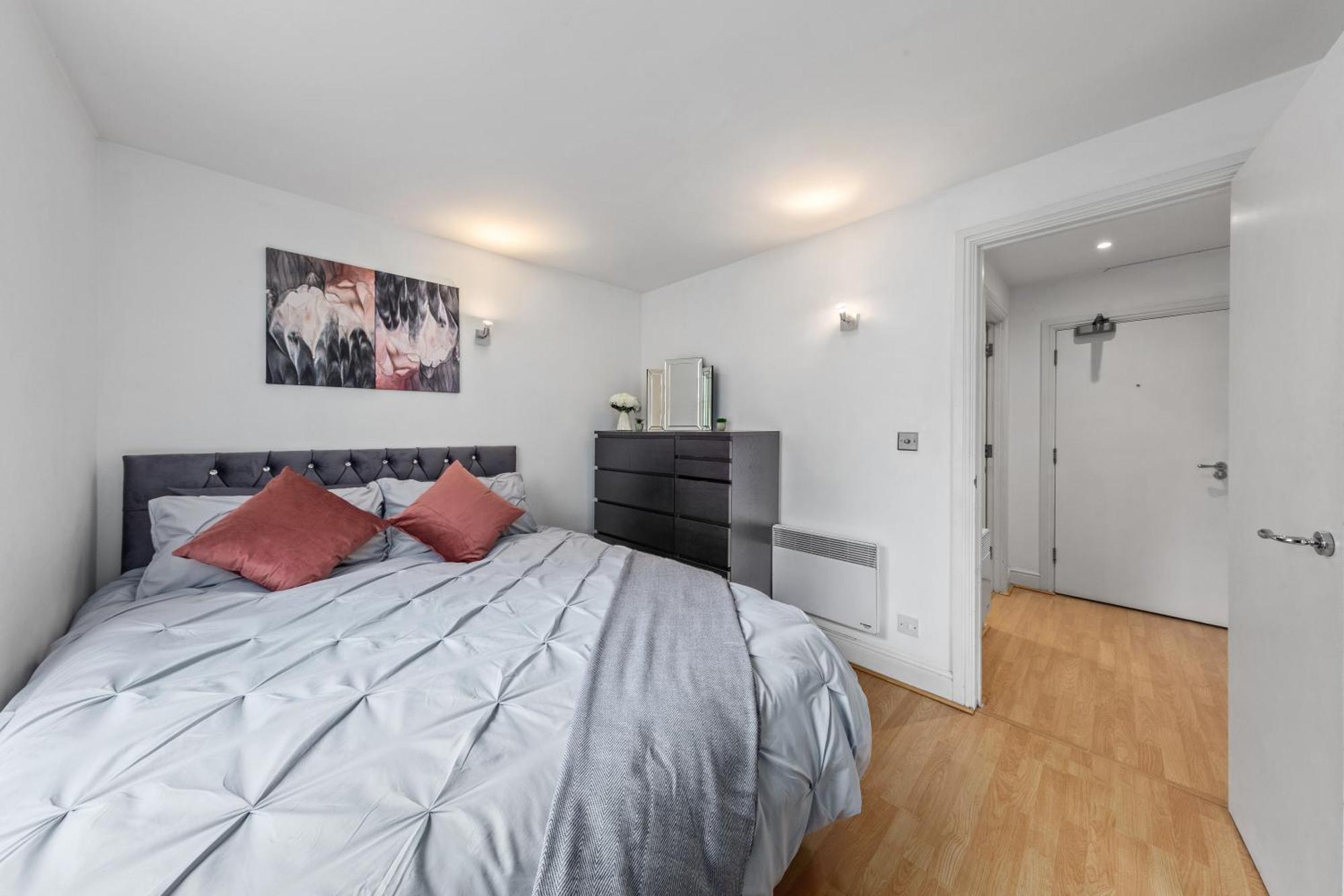 Superb Business Travellers Tower Of Londen