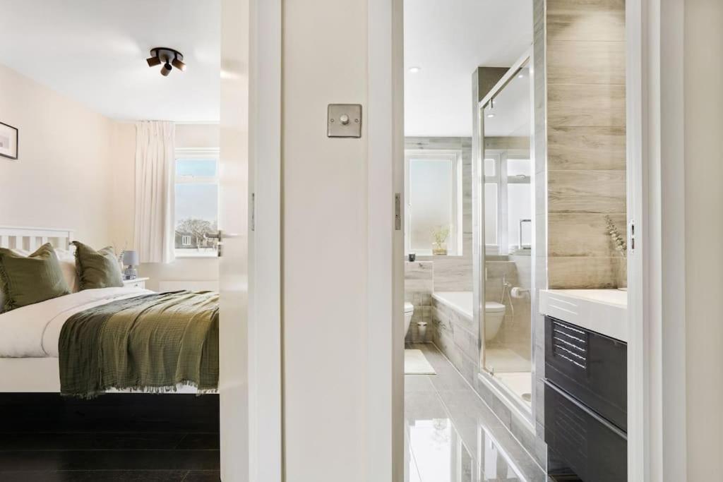 The Camden Bright & Beautiful 2-bed Retreat Appartamento Londra