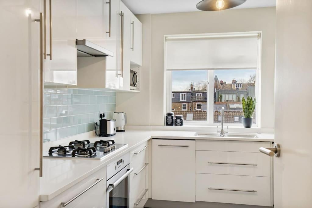 The Camden Bright & Beautiful 2-bed Retreat Londra