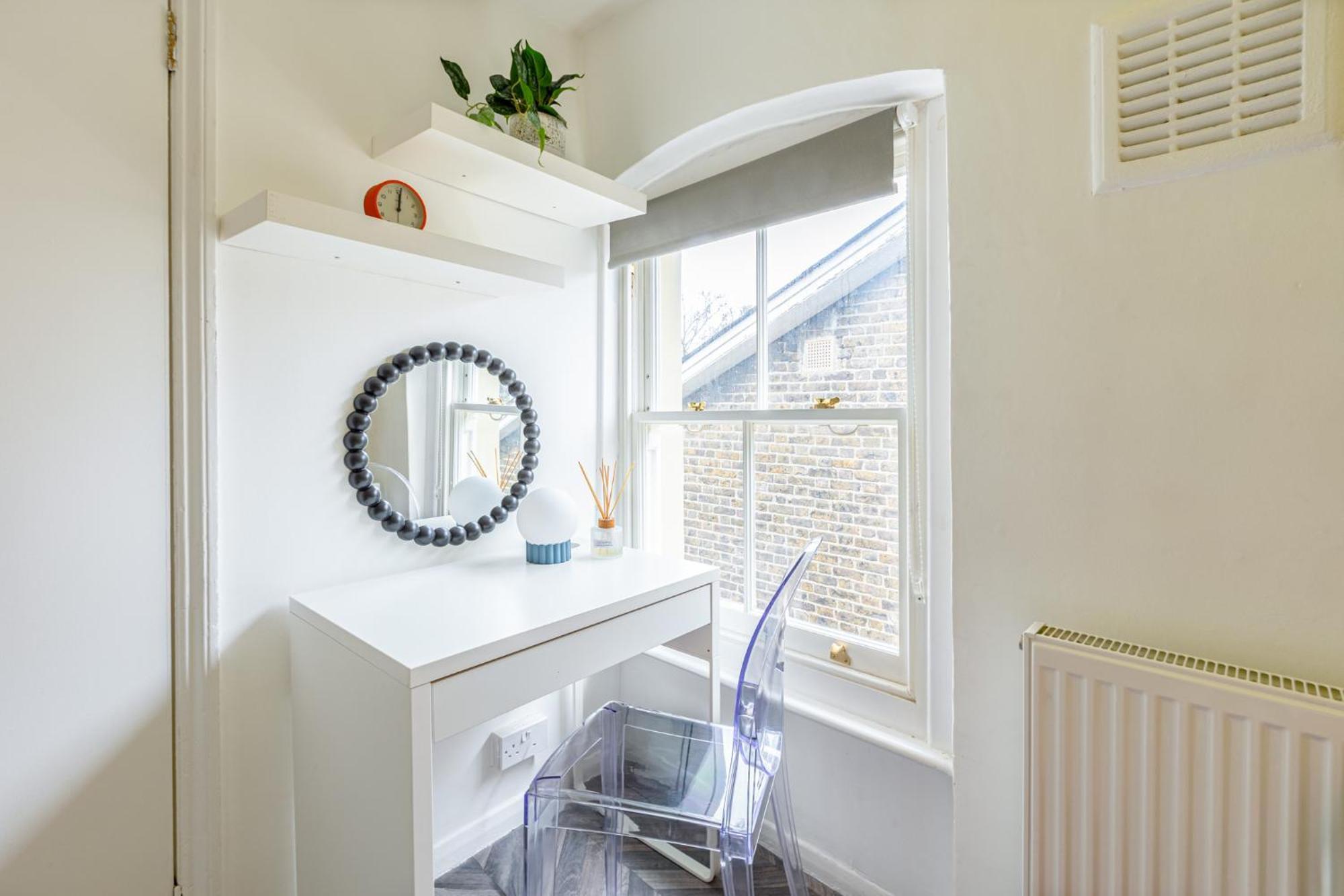 Peacefully Set 2level 2br Btw Brixton & Camberwell Londen