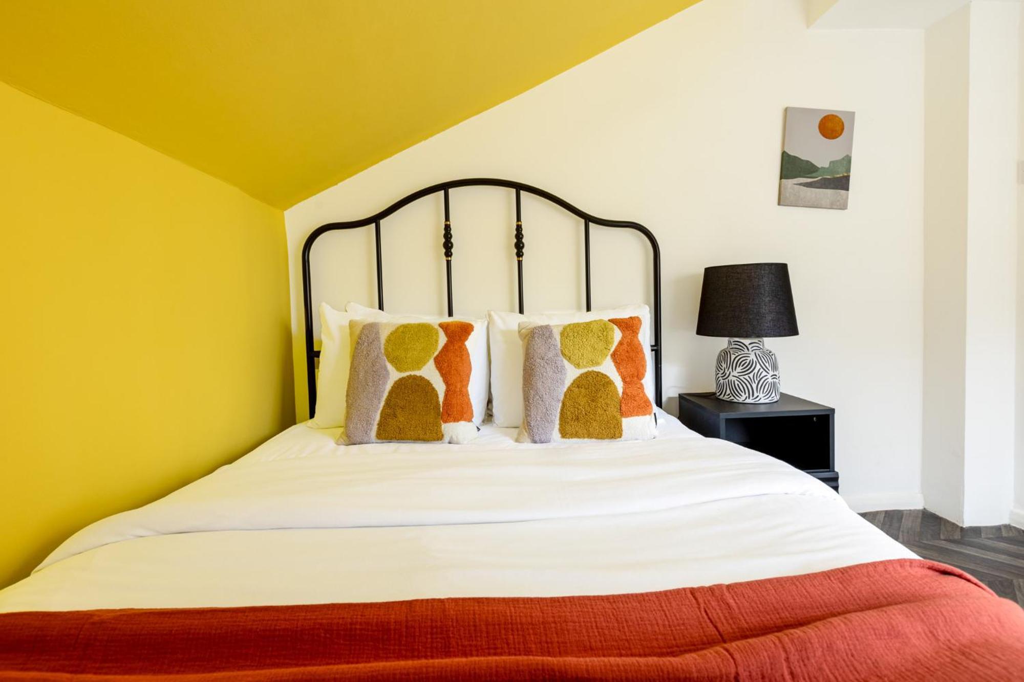 Peacefully Set 2level 2br Btw Brixton & Camberwell Londen