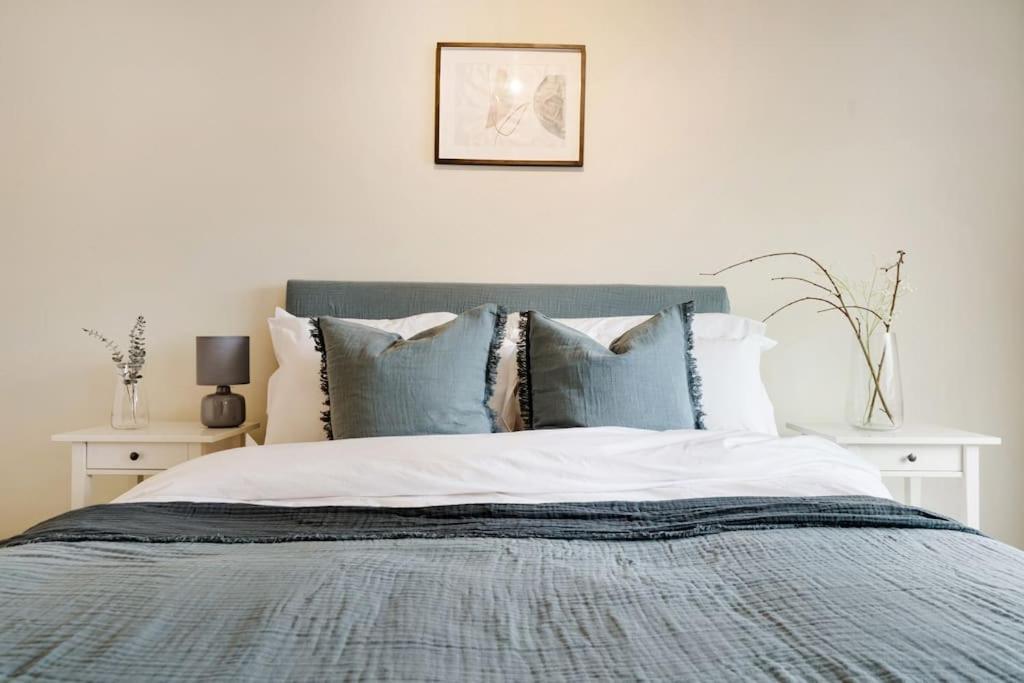 The Camden Bright & Beautiful 2-bed Retreat Appartamento Londra