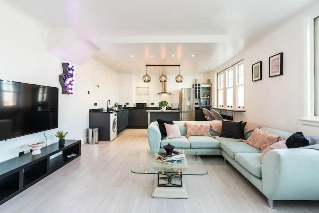 Appartement 3 X Bedroom Riverside Flat With Hot Tub On Roof Terrace