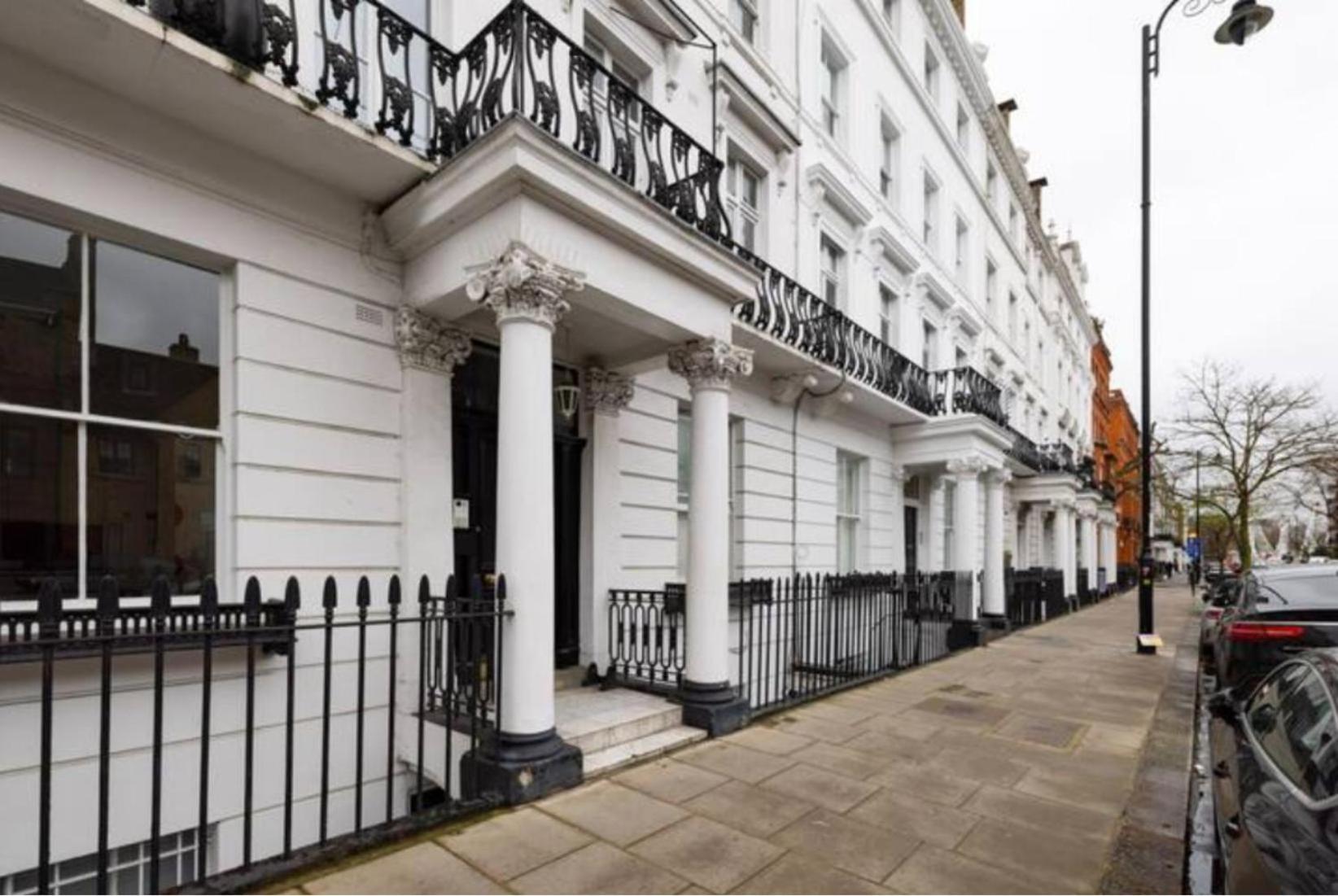 Cosy And Stylish Chelsea 2 Bedroom Flat Lägenhet London
