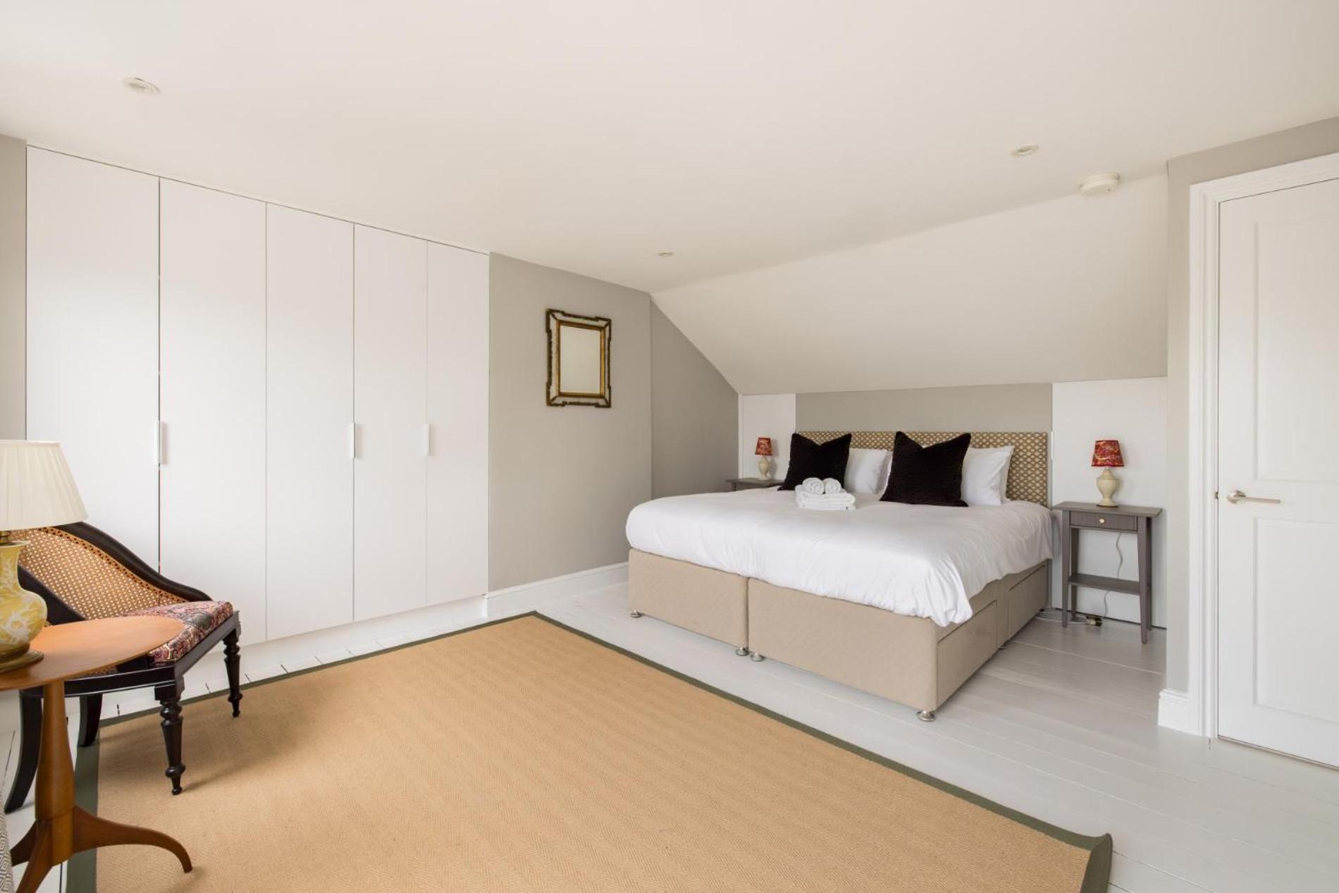 The Thames Embrace 3 Bedroom And Garden House In Battersea Apartment *