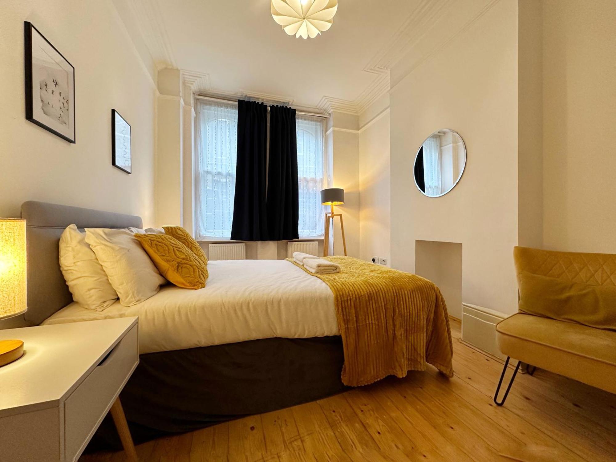Oliver Place In Holborn - 2 Double Beds, 1 Sofa Bed, Great Location Lägenhet London
